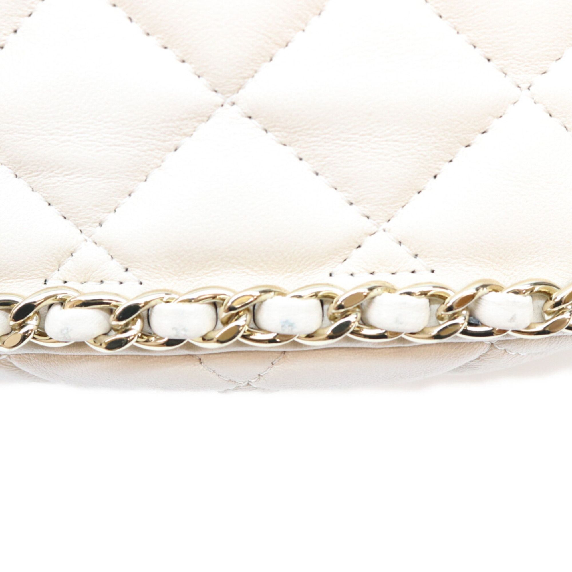 Leather Shoulder Bag (Pre-Owned) - Chanel - Modalova