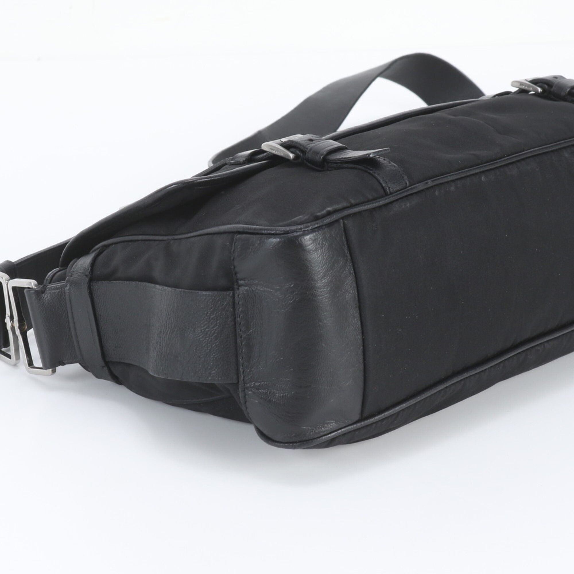 Leather Nylon Messenger Bag Shoulder Bag (Pre-Owned) - Prada - Modalova