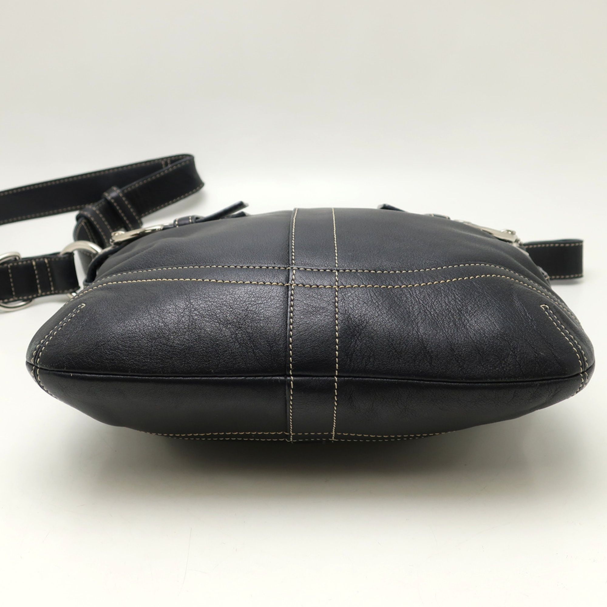 Leather Shoulder Bag (Pre-Owned) - Coach - Modalova