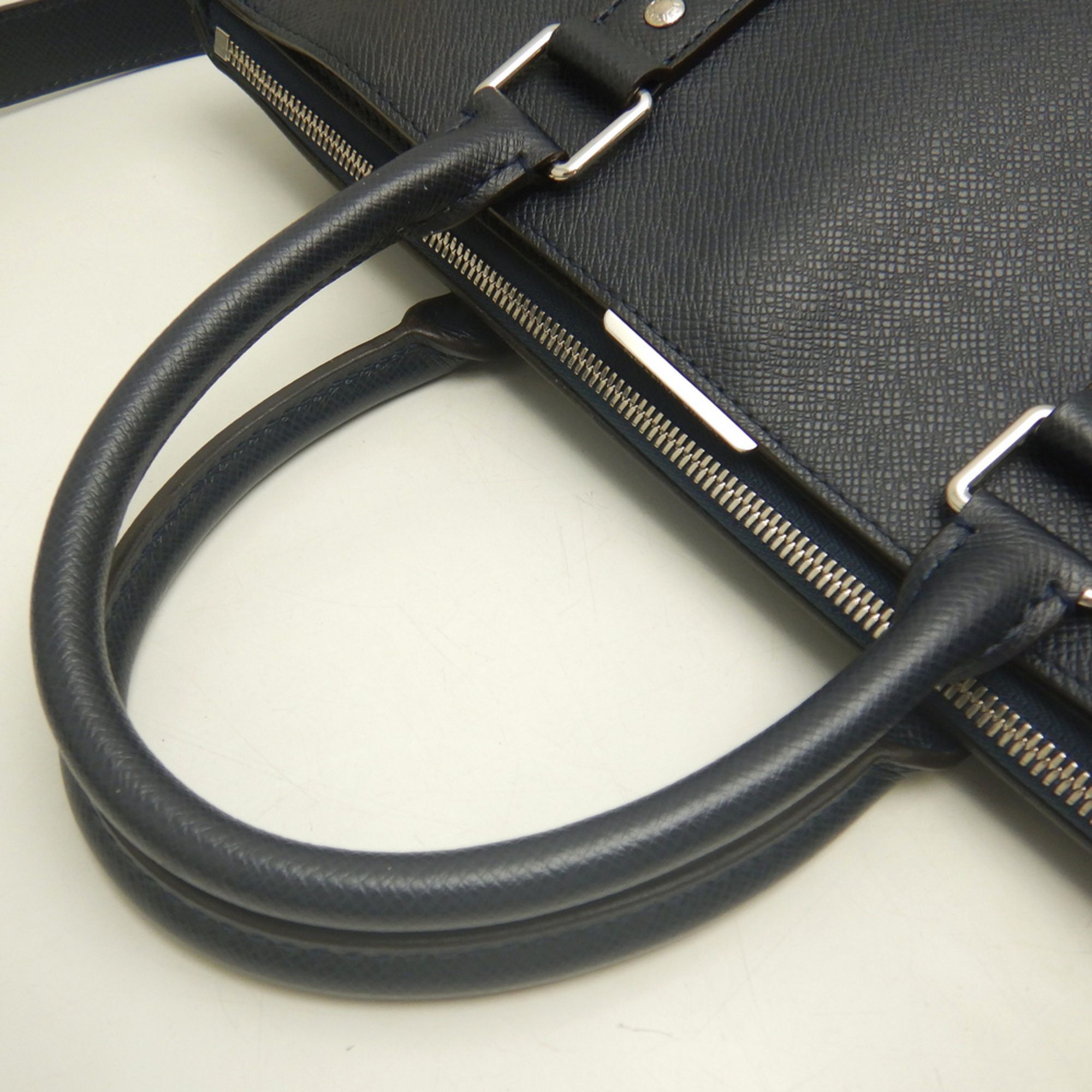 Taiga Leather Tote Bag (Pre-Owned) - Louis Vuitton - Modalova