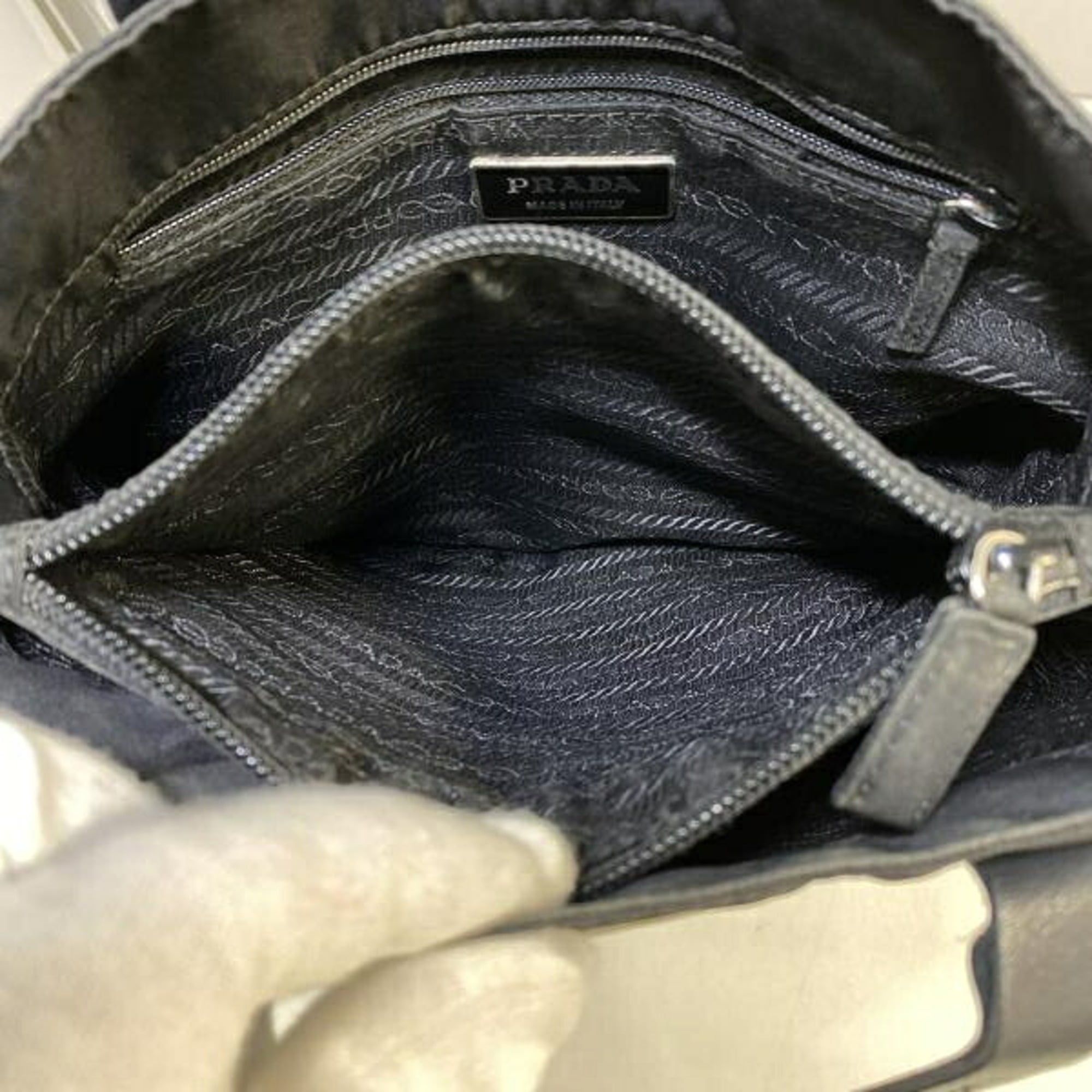 Nylon Handbag (Pre-Owned) - Prada - Modalova