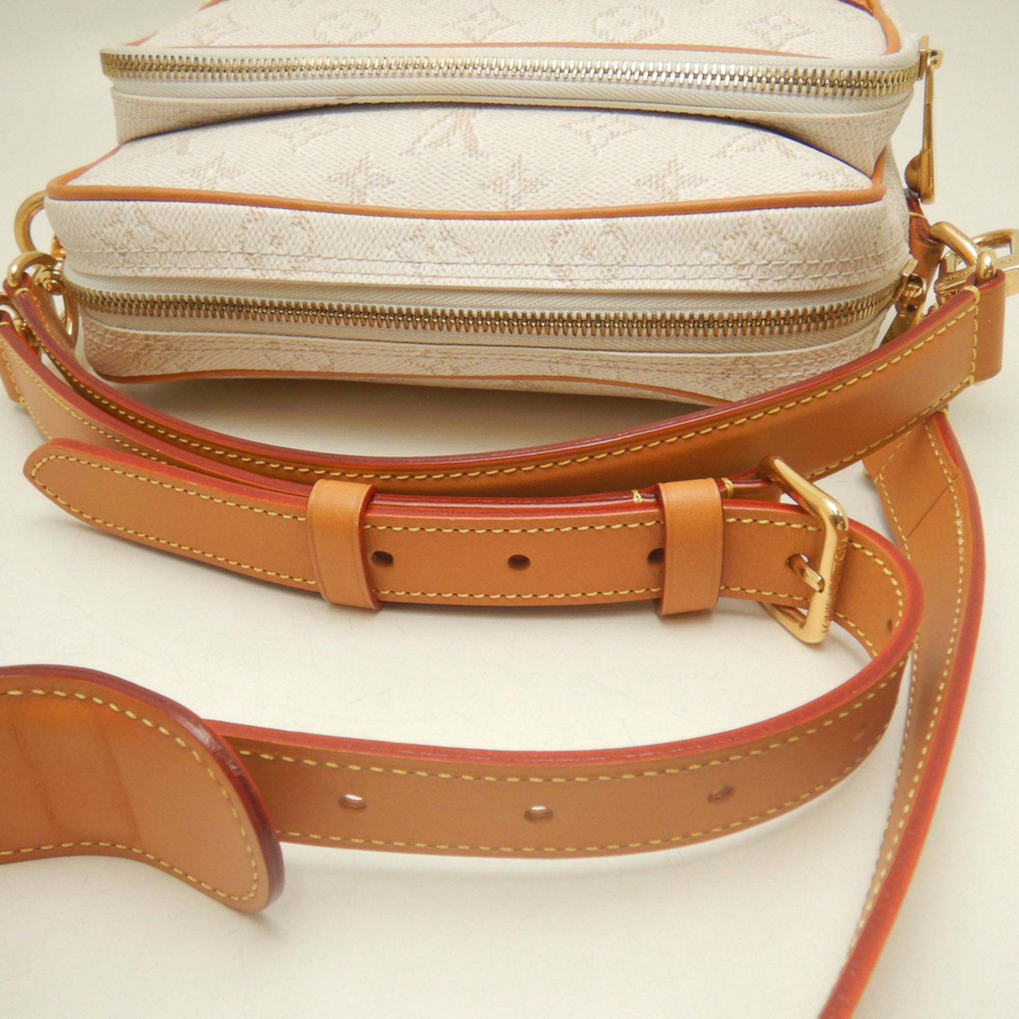 Coated Canvas Leather Shoulder Bag (Pre-Owned) - Louis Vuitton - Modalova
