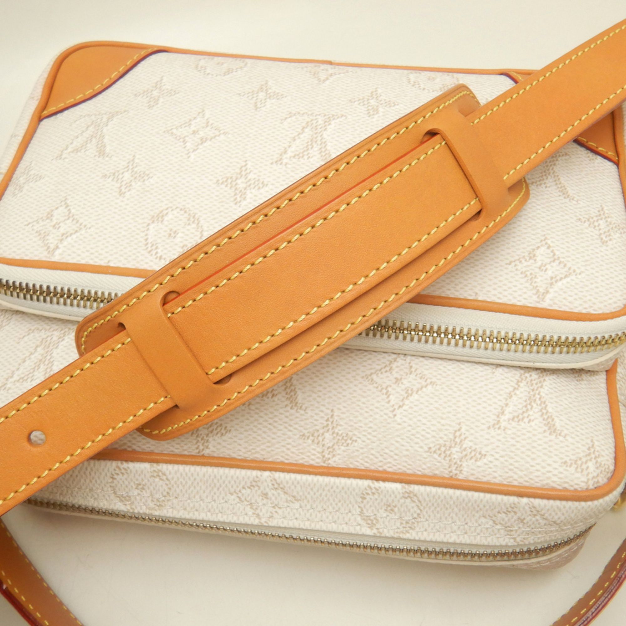 Coated Canvas Leather Shoulder Bag (Pre-Owned) - Louis Vuitton - Modalova