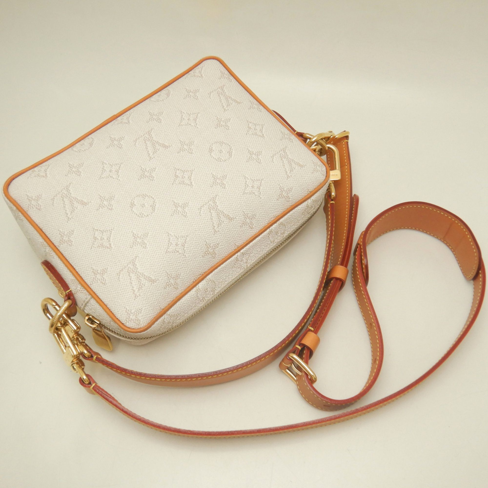 Coated Canvas Leather Shoulder Bag (Pre-Owned) - Louis Vuitton - Modalova