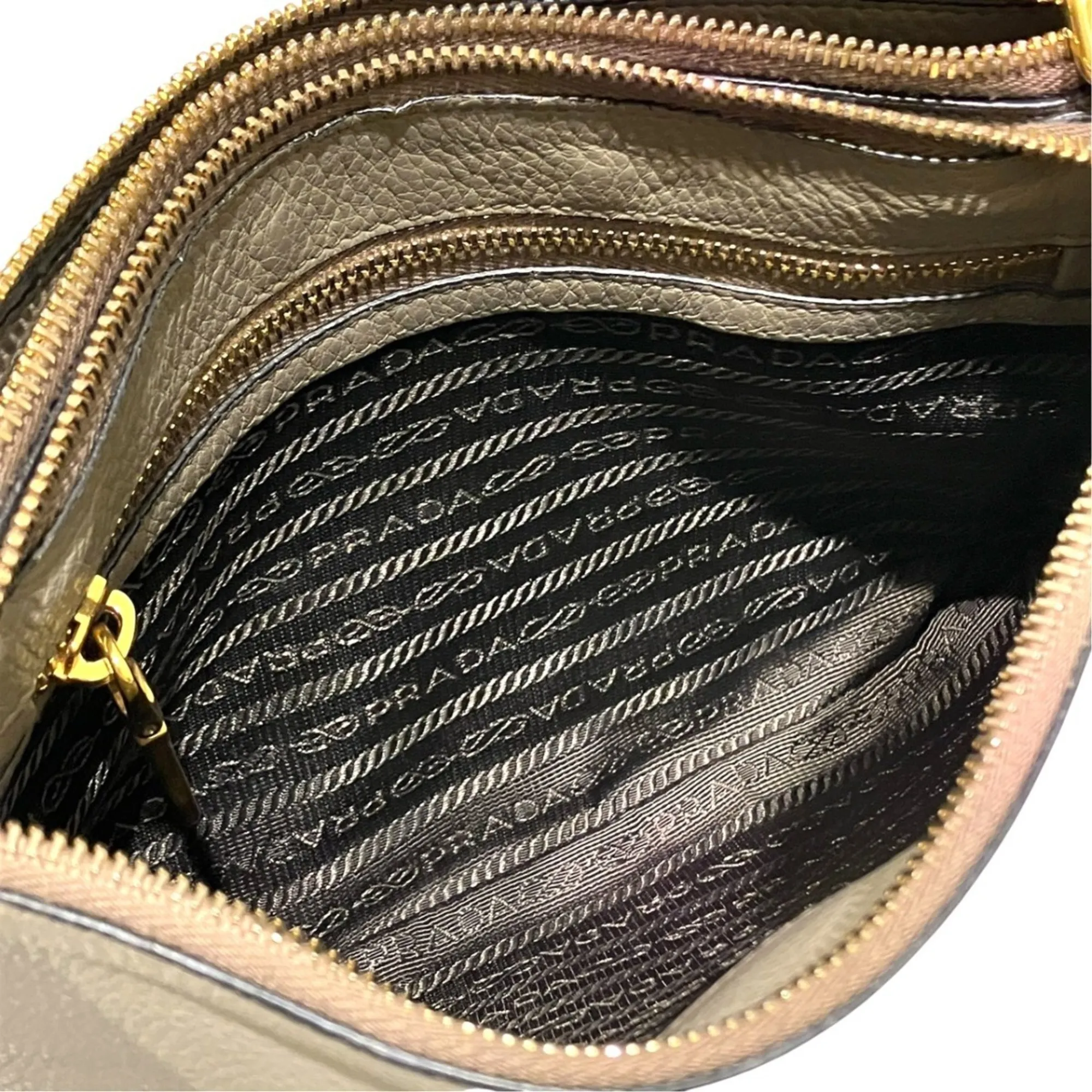 Vitel Shoulder Bag (Pre-Owned) - Prada - Modalova