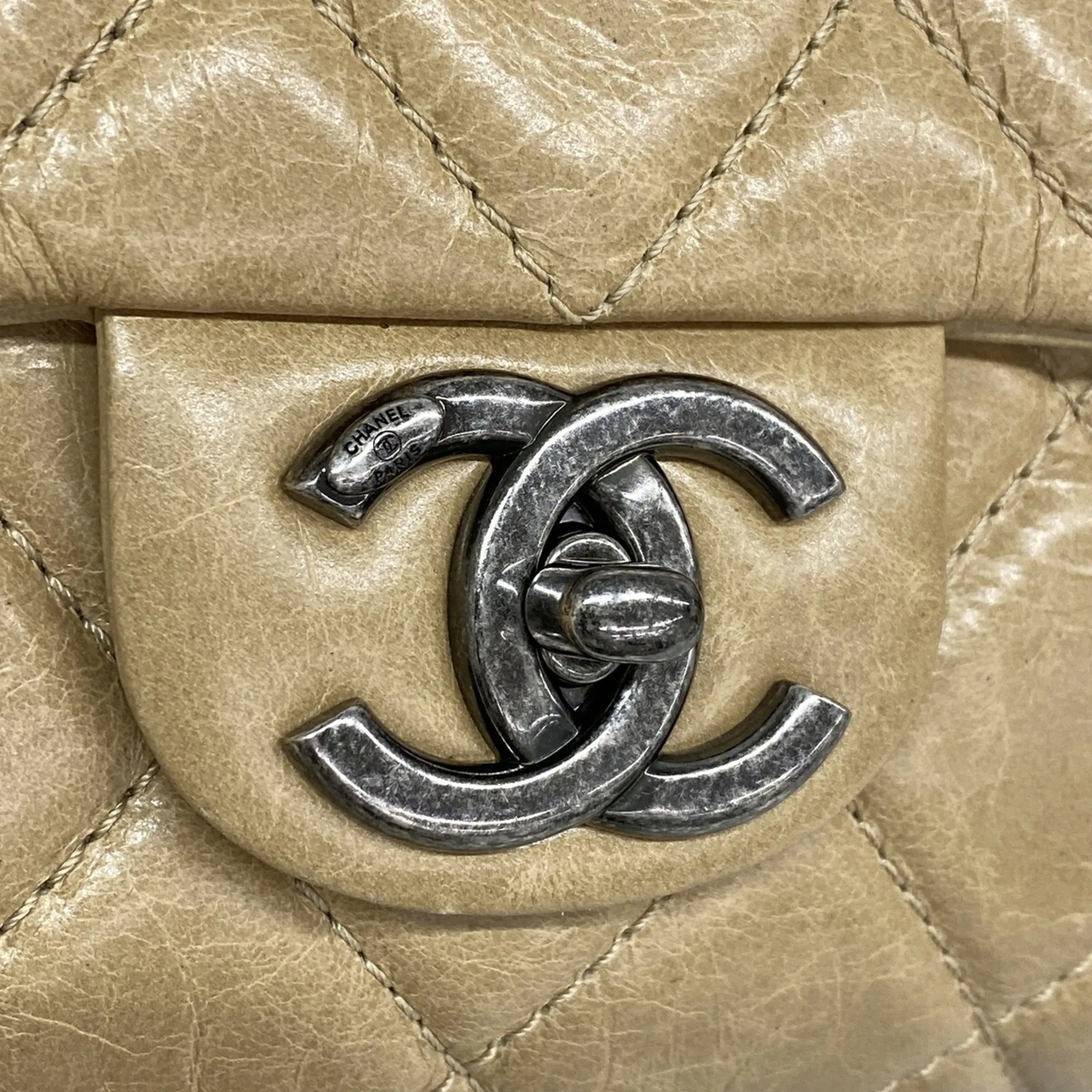 Leather Shoulder Bag (Pre-Owned) - Chanel - Modalova
