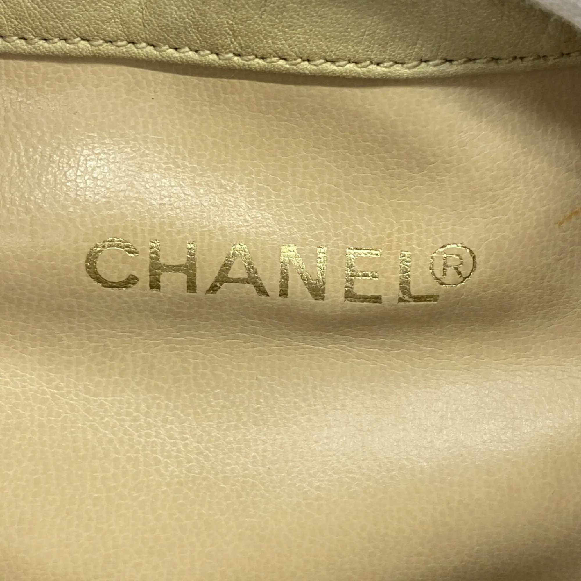 Leather Shoulder Bag (Pre-Owned) - Chanel - Modalova
