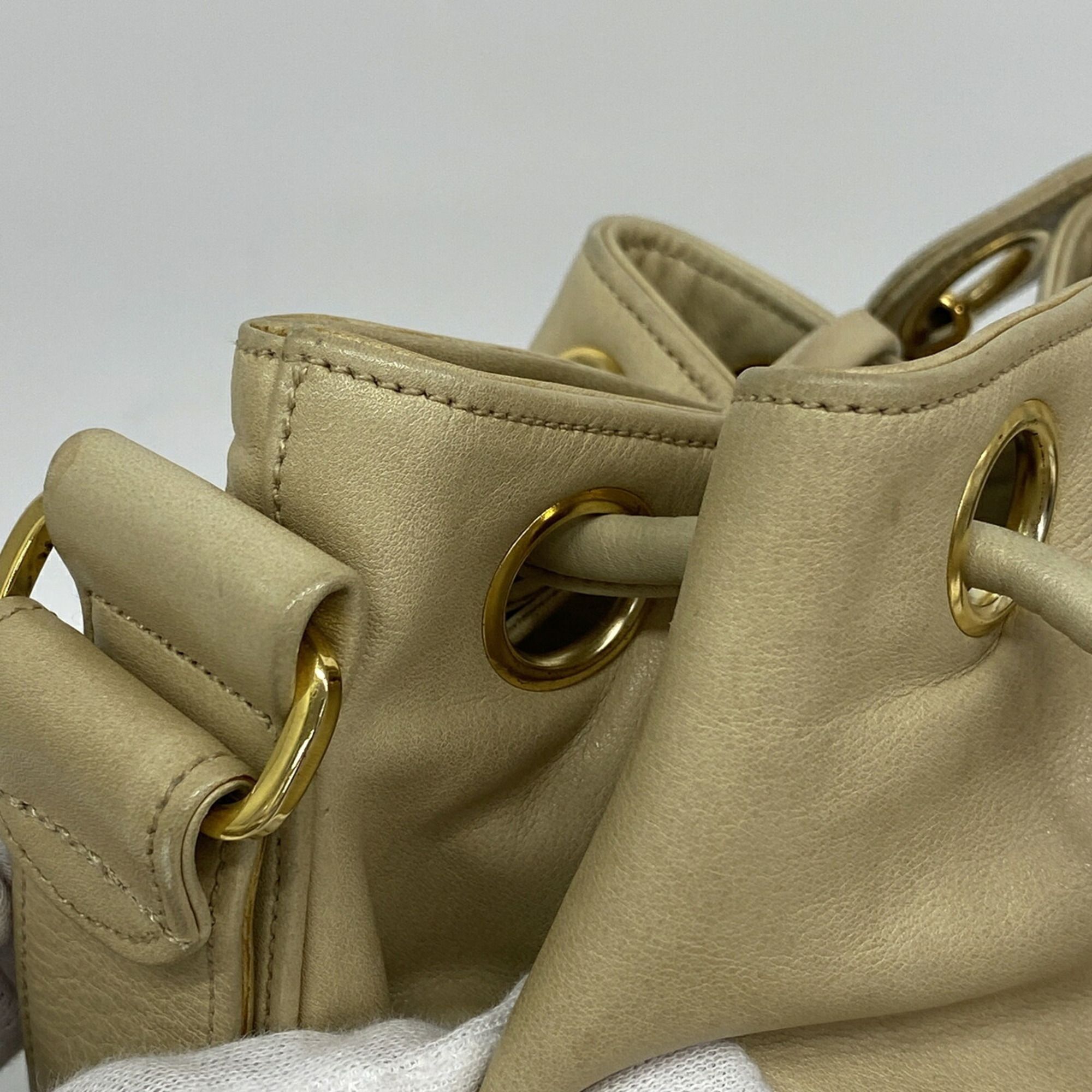 Leather Shoulder Bag (Pre-Owned) - Chanel - Modalova
