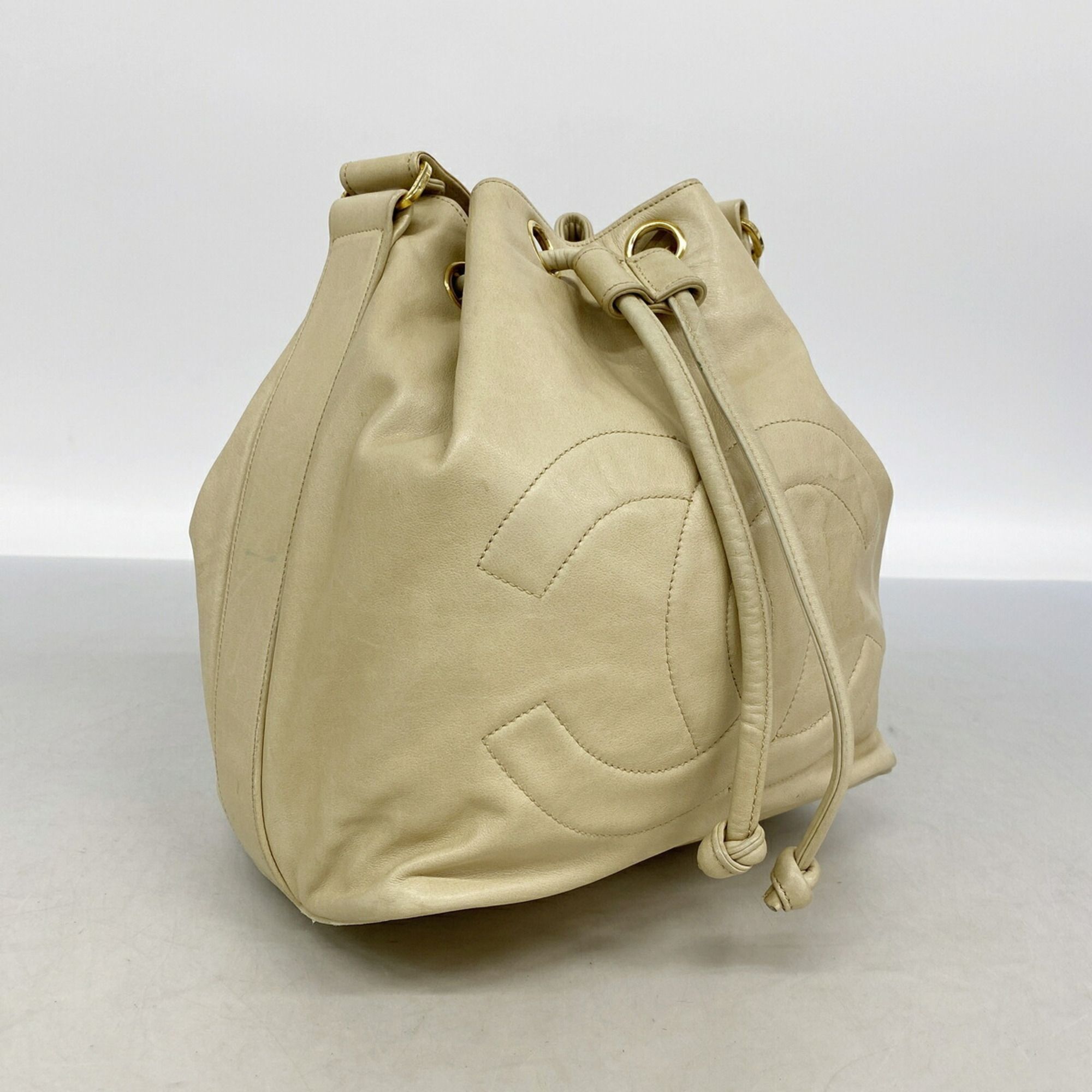 Leather Shoulder Bag (Pre-Owned) - Chanel - Modalova