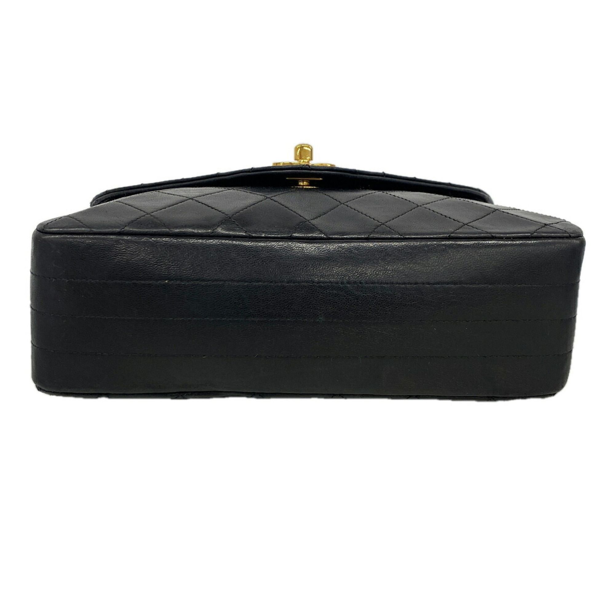 Leather Shoulder Bag (Pre-Owned) - Chanel - Modalova
