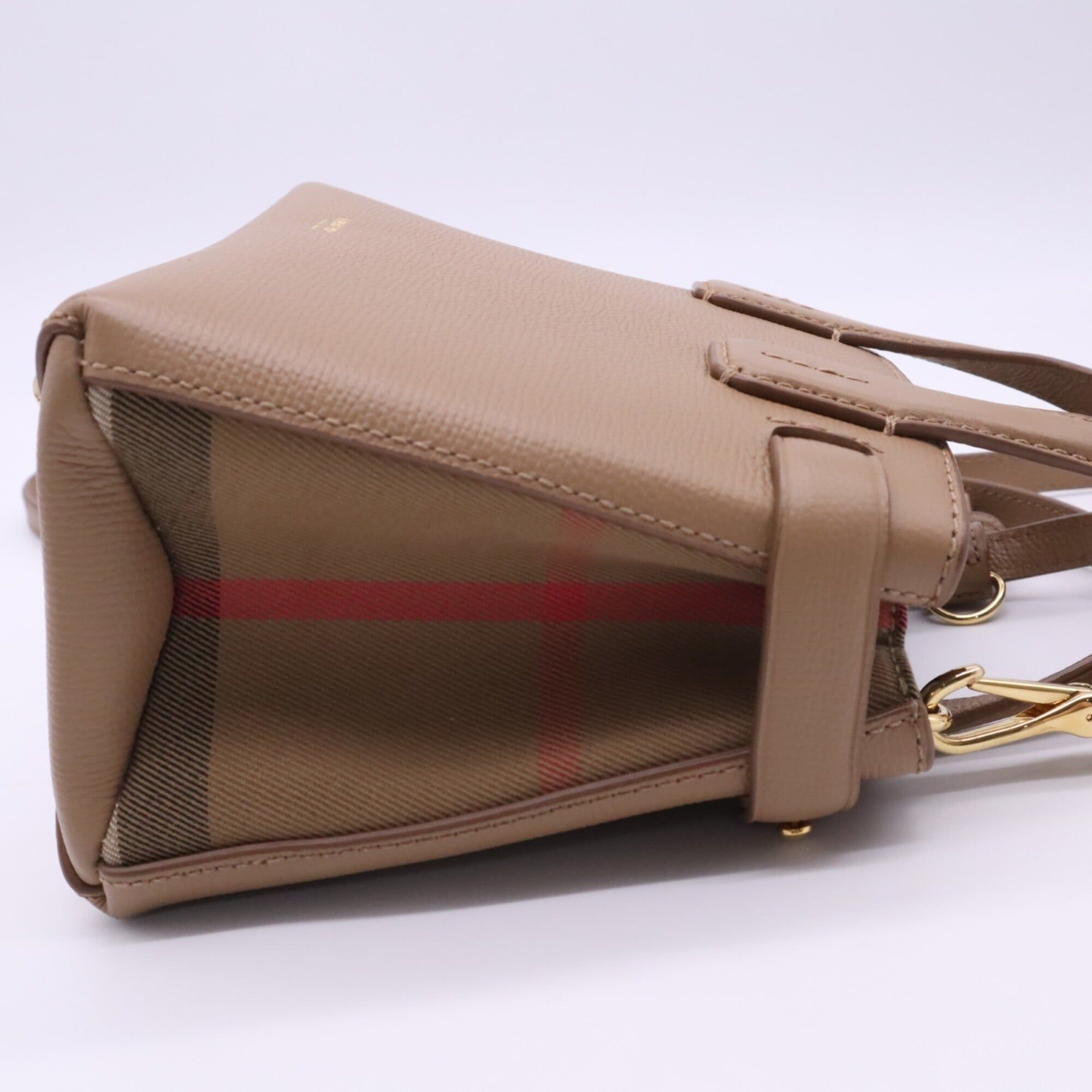 Leather Shoulder Bag (Pre-Owned) - Burberry - Modalova