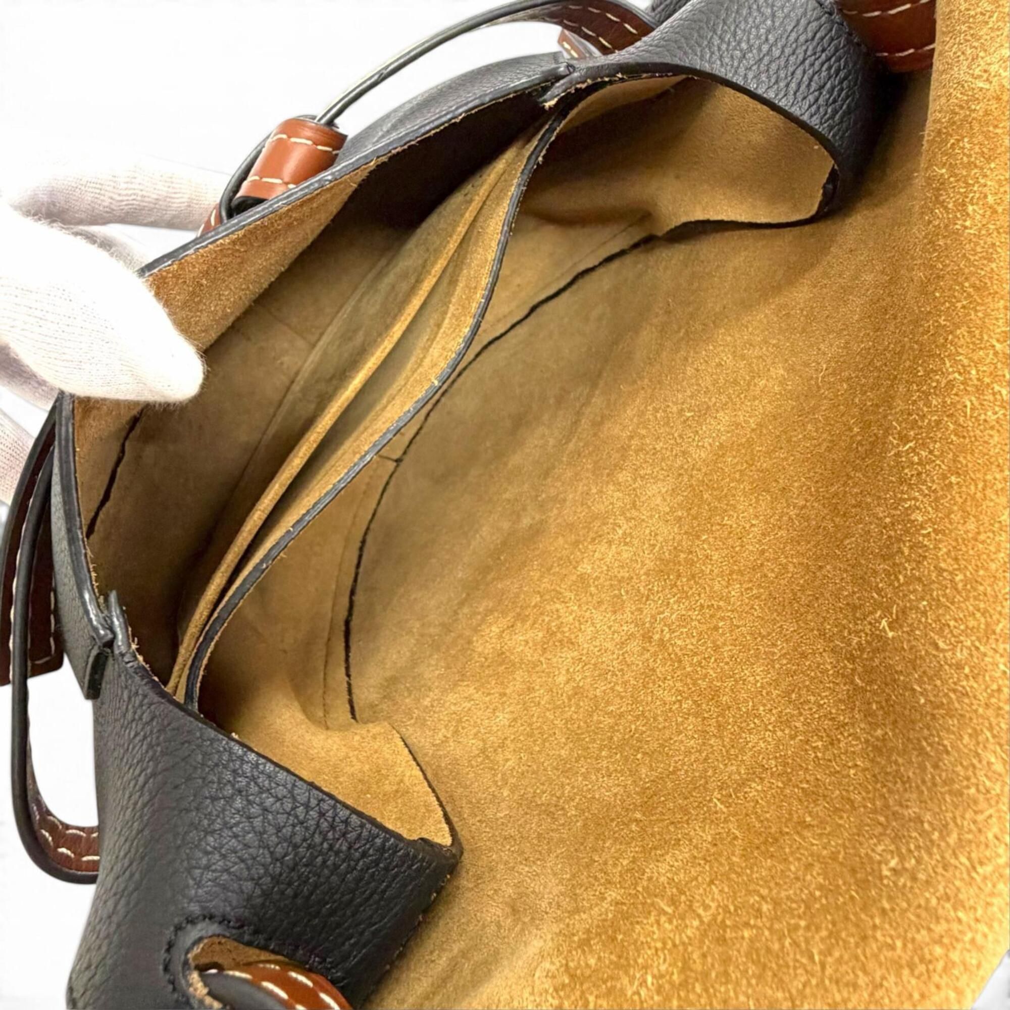 Leather Shoulder Bag (Pre-Owned) - Loewe - Modalova