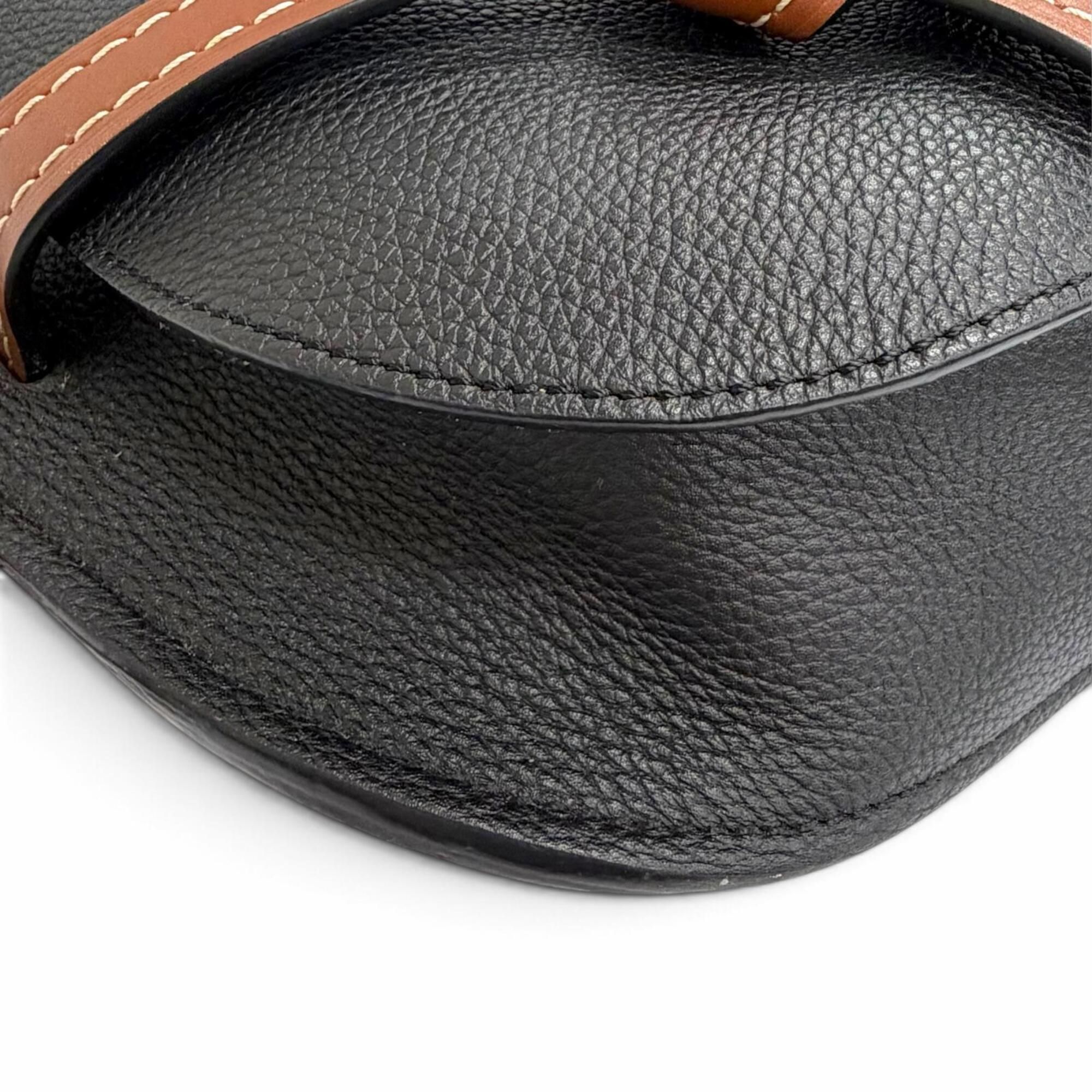 Leather Shoulder Bag (Pre-Owned) - Loewe - Modalova