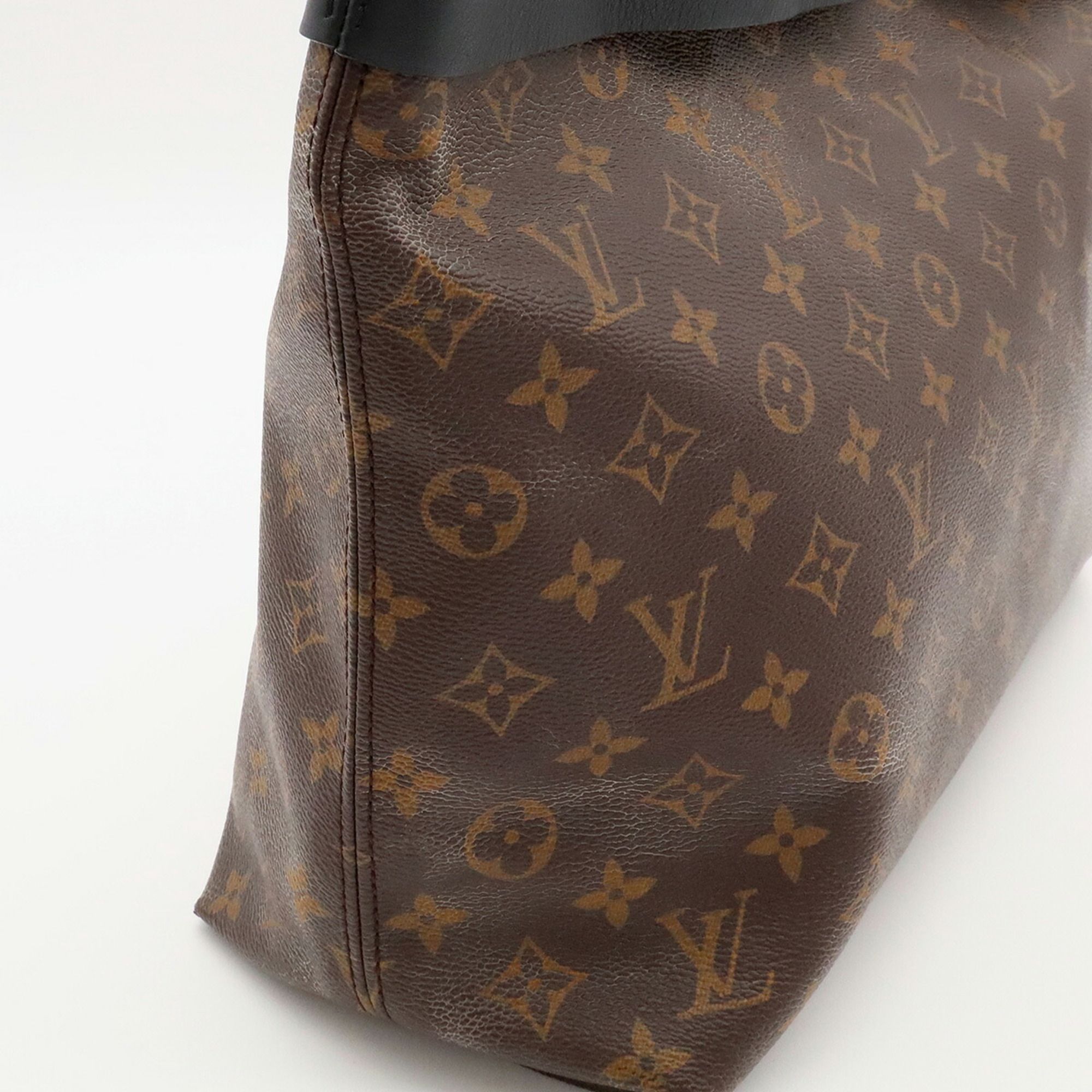 Monogram Canvas Shoulder Bag (Pre-Owned) - Louis Vuitton - Modalova