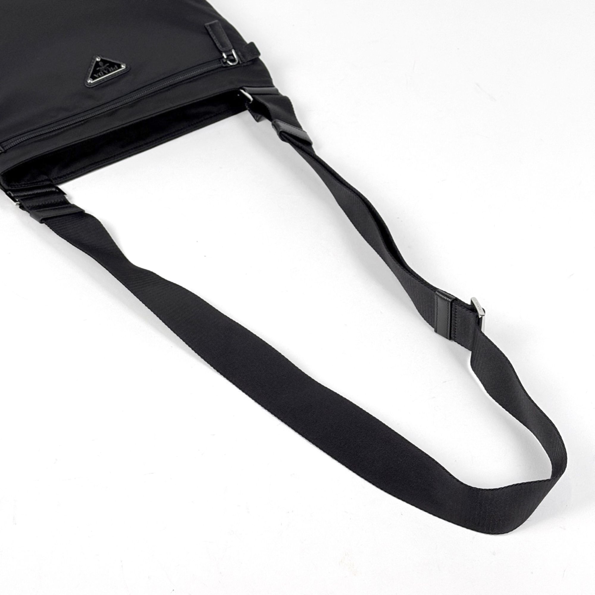 Nylon Shoulder Bag (Pre-Owned) - Prada - Modalova