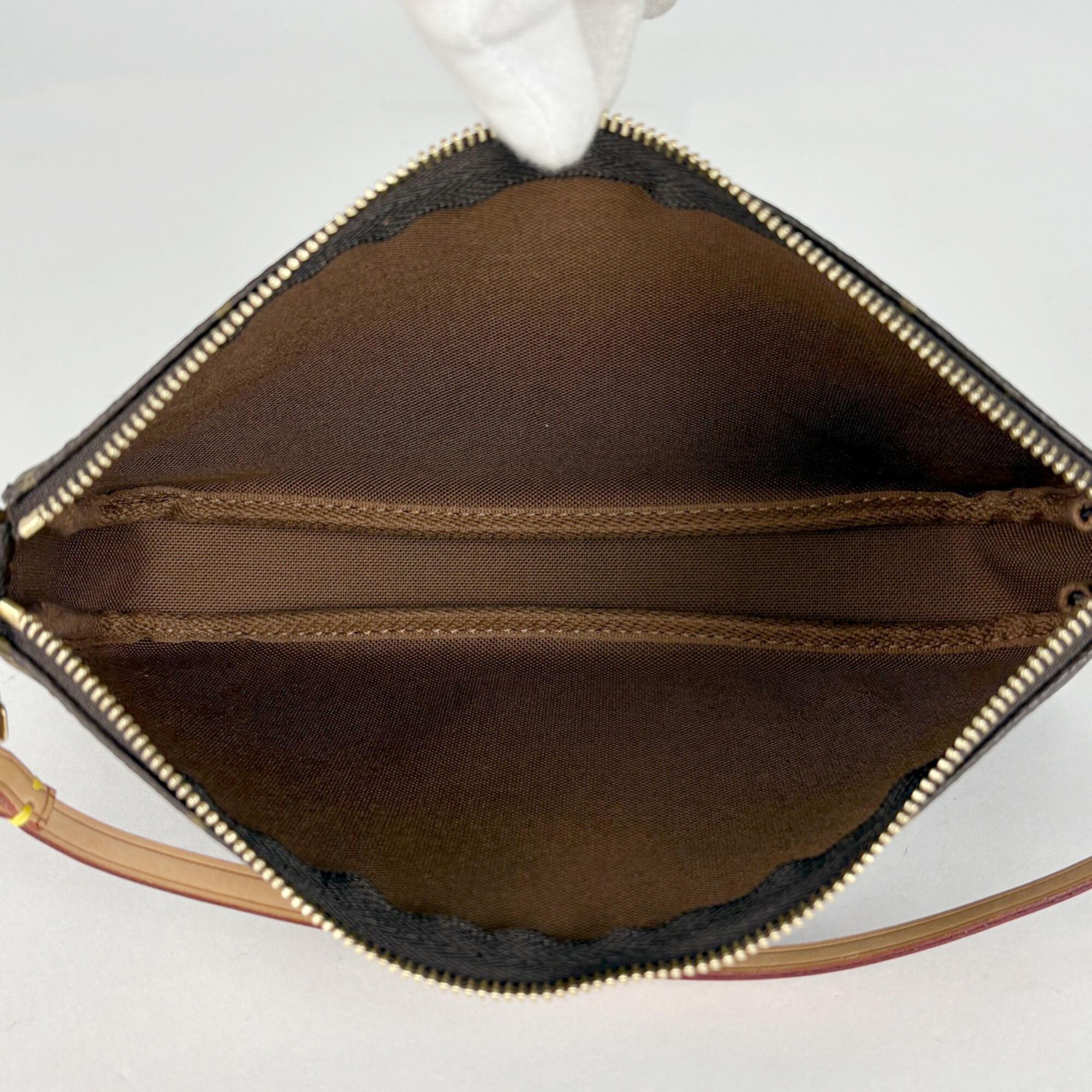 Monogram Pochette (Pre-Owned) - Louis Vuitton - Modalova