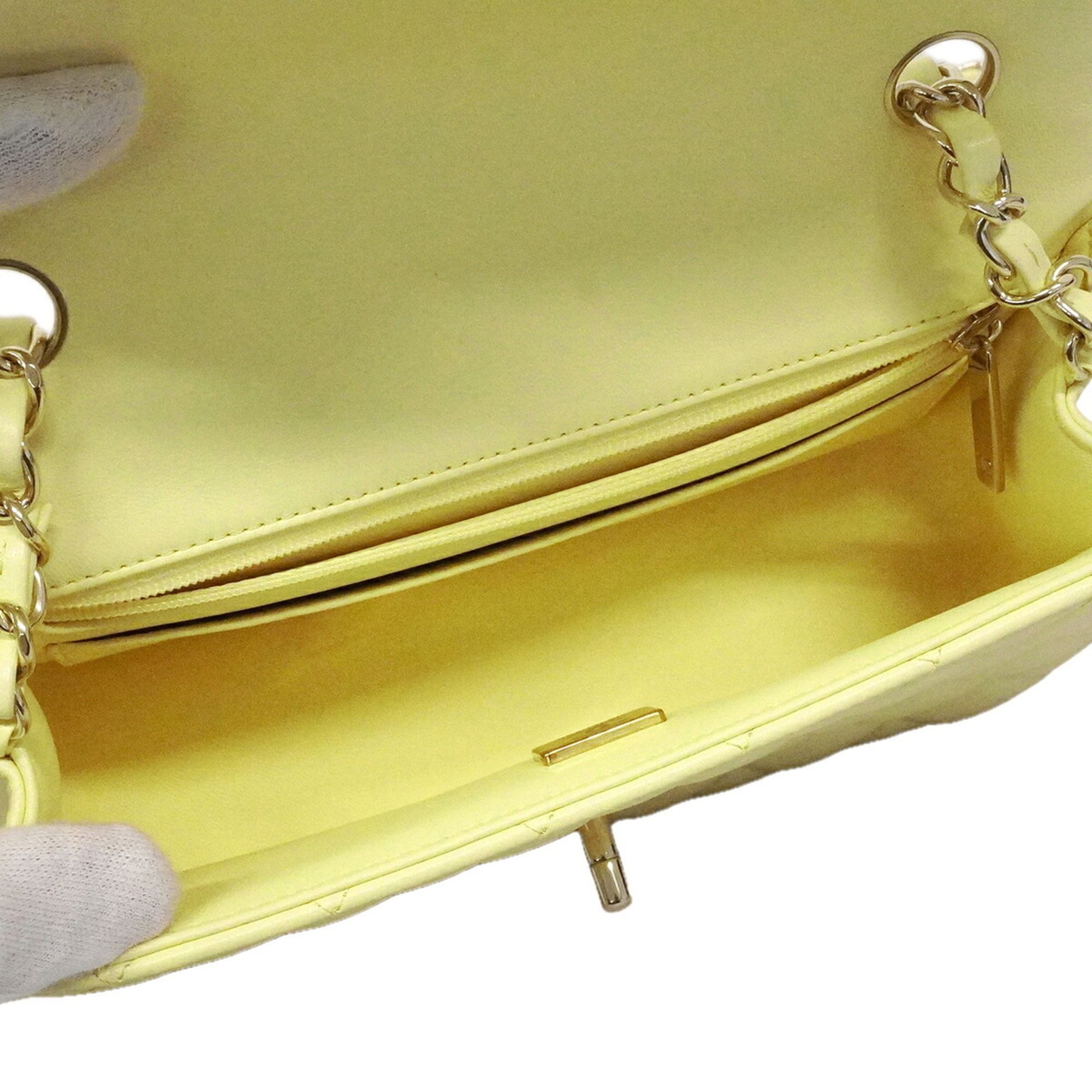 Leather Shoulder Bag (Pre-Owned) - Chanel - Modalova
