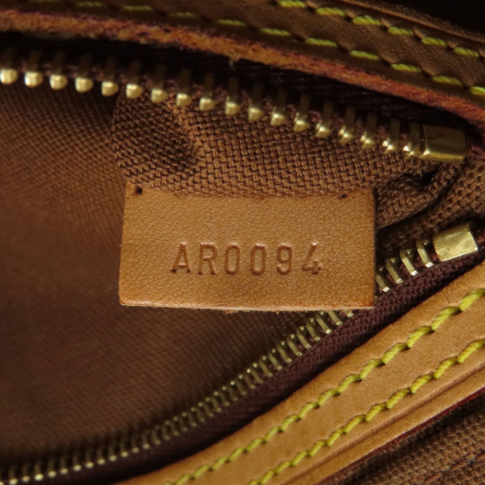 Canvas Shoulder Bag (Pre-Owned) - Louis Vuitton - Modalova
