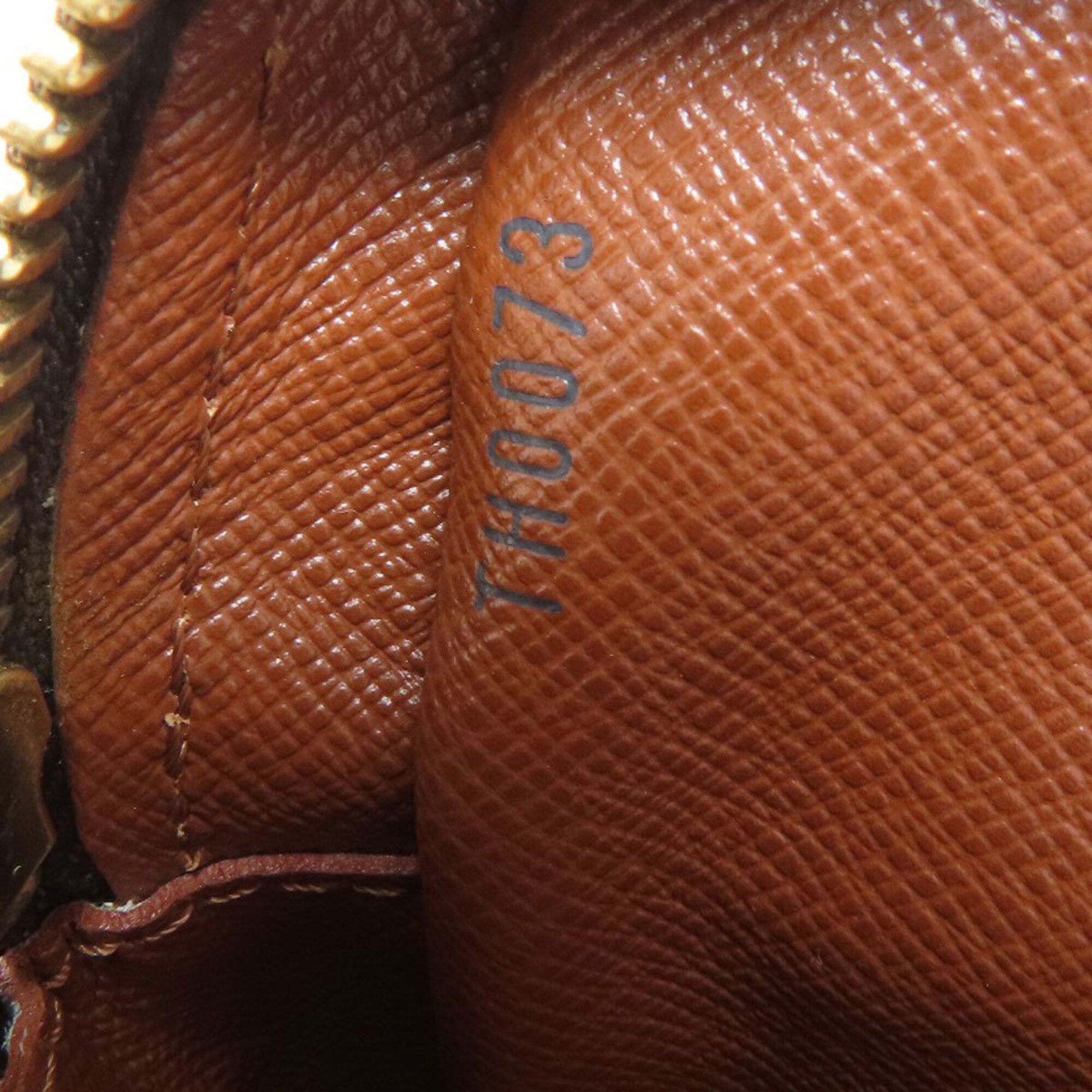 Canvas Shoulder Bag (Pre-Owned) - Louis Vuitton - Modalova