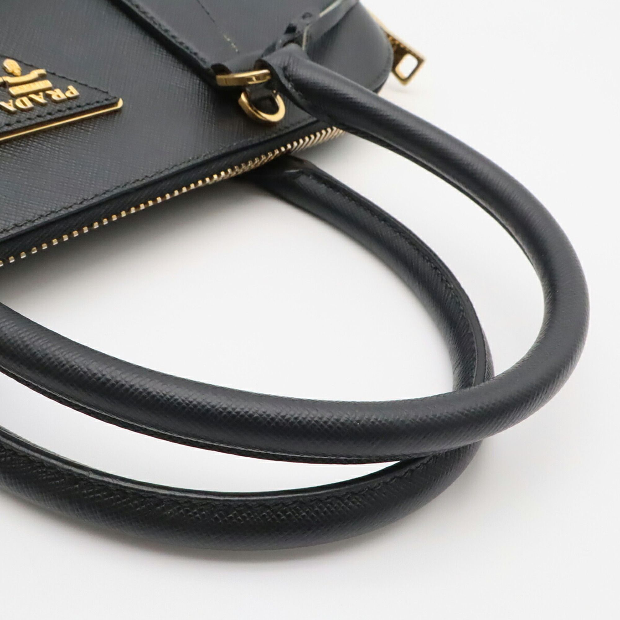 Leather Handbag Shoulder Bag (Pre-Owned) - Prada - Modalova