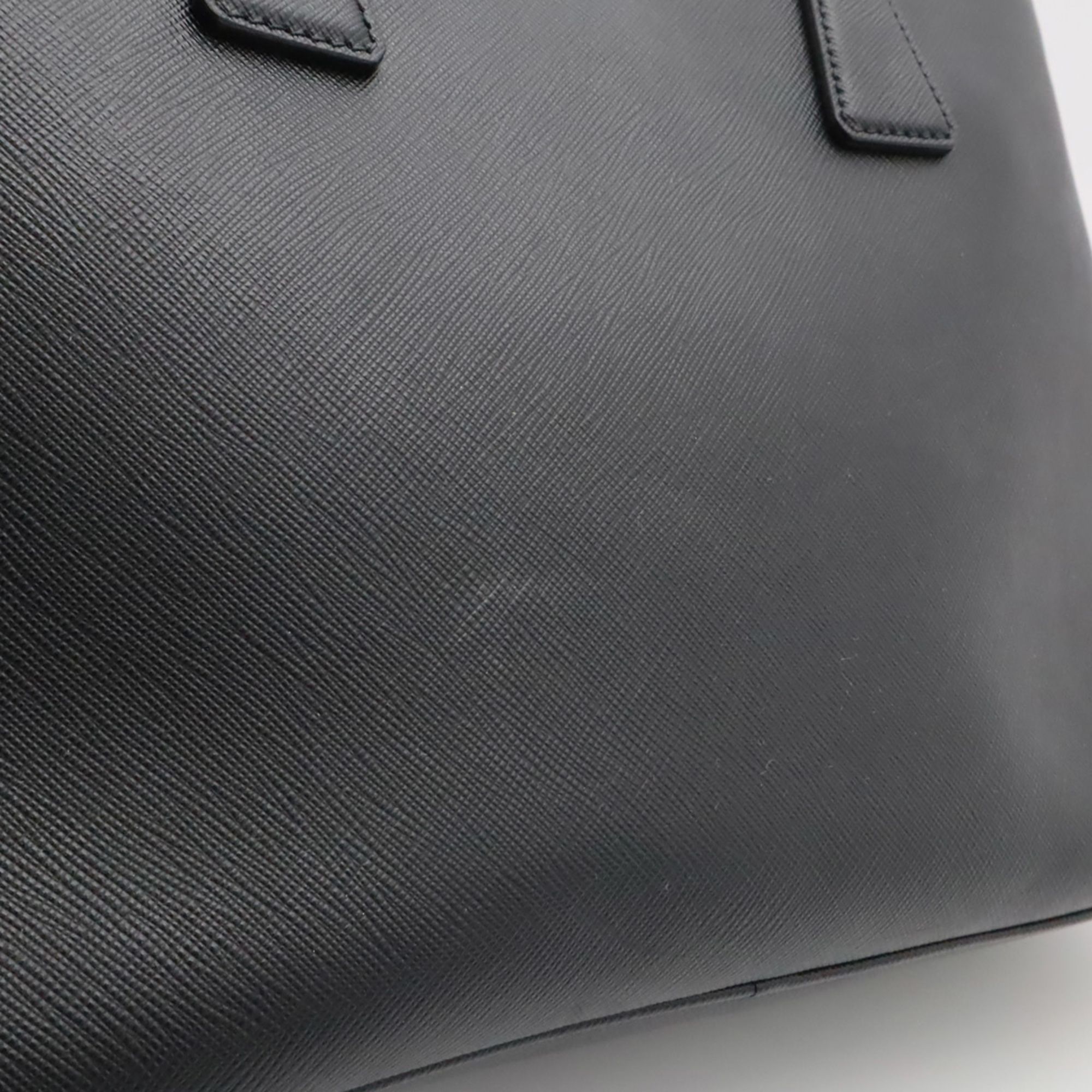 Leather Handbag Shoulder Bag (Pre-Owned) - Prada - Modalova