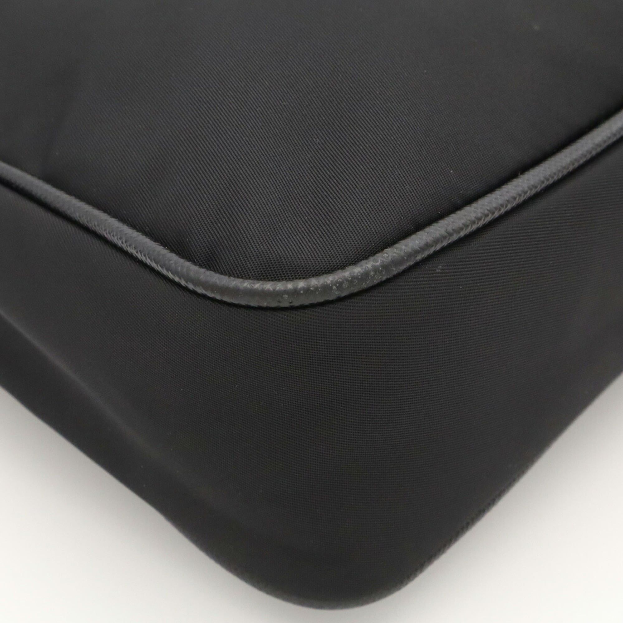Nylon Pouch Shoulder Bag (Pre-Owned) - Prada - Modalova