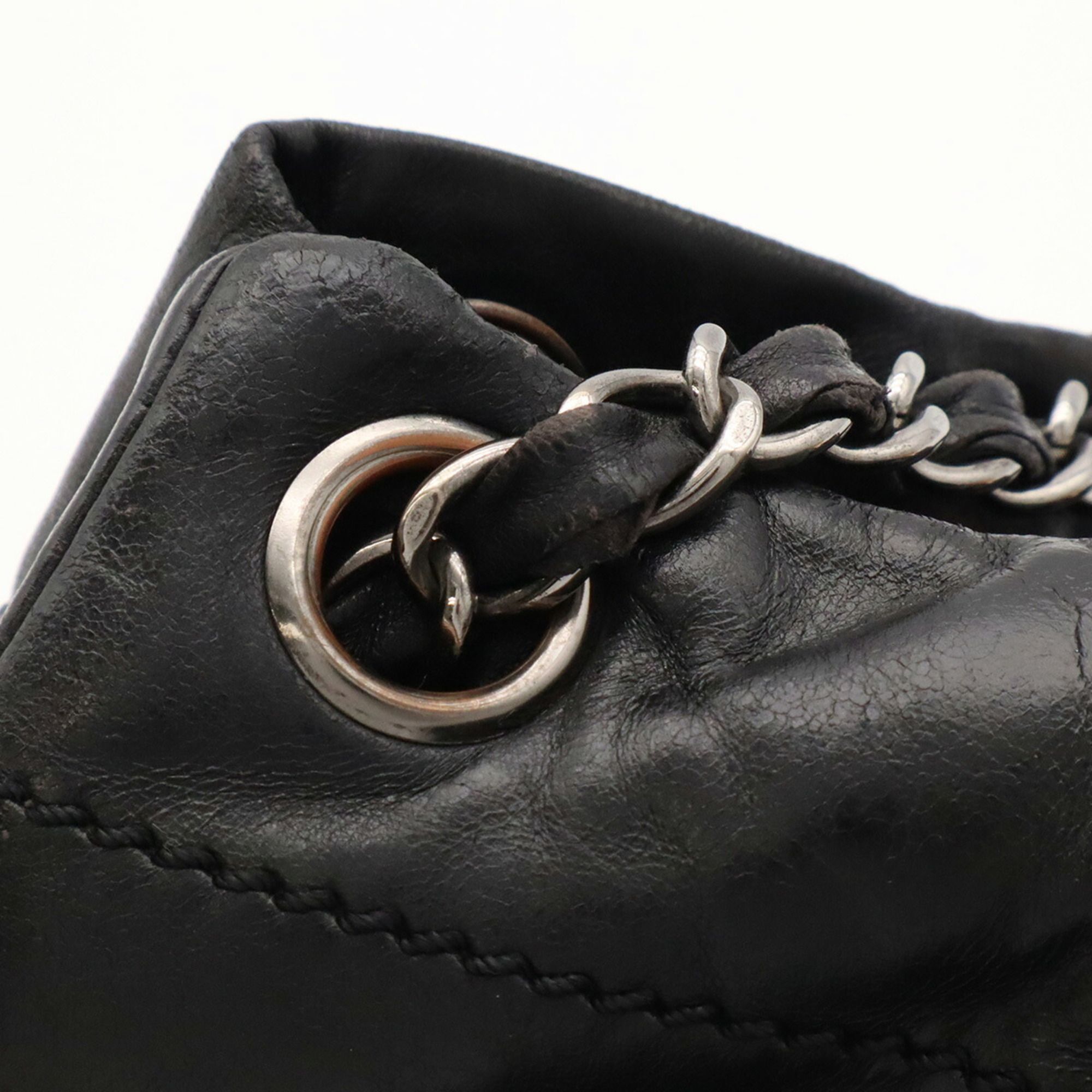 Leather Shoulder Bag (Pre-Owned) - Chanel - Modalova