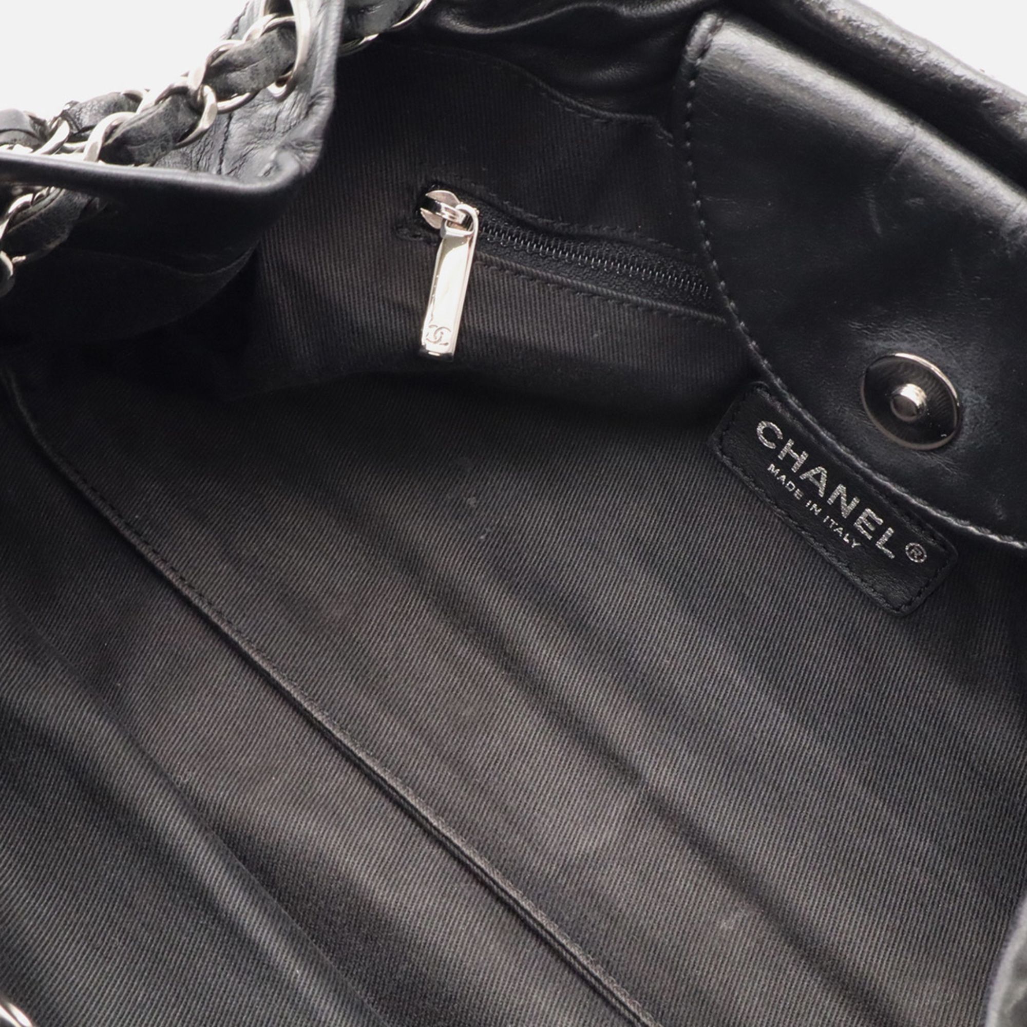 Leather Shoulder Bag (Pre-Owned) - Chanel - Modalova