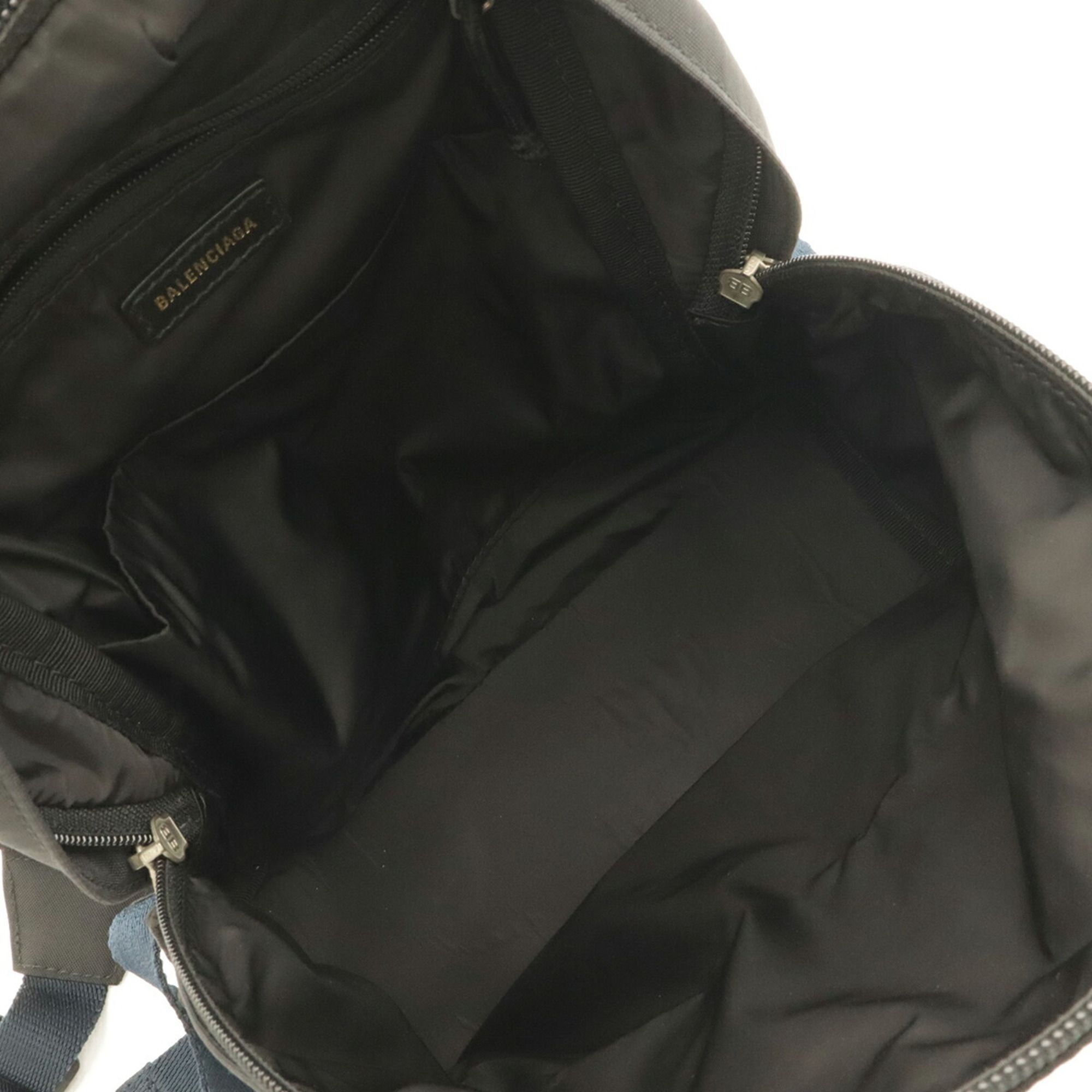 Nylon Canvas Backpack (Pre-Owned) - Balenciaga - Modalova