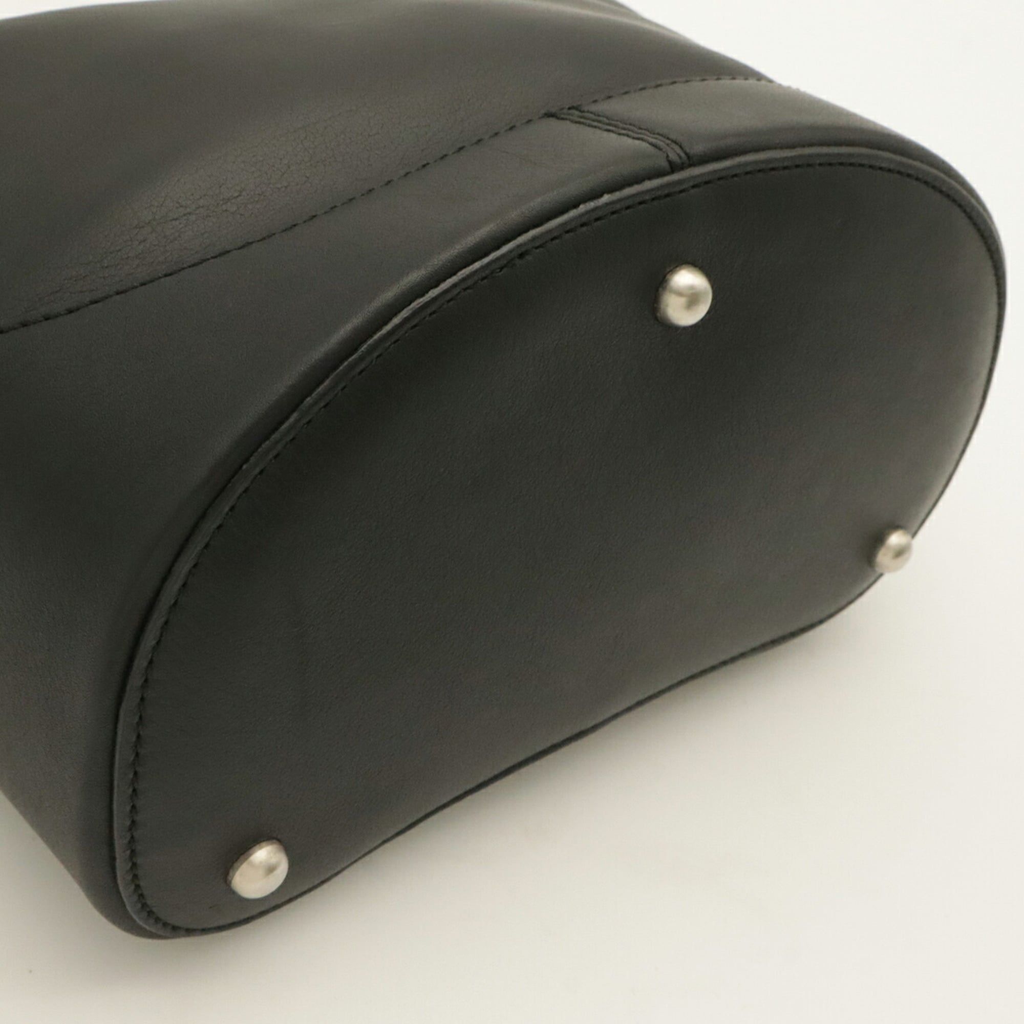Leather Pouch Shoulder Bag (Pre-Owned) - Loewe - Modalova