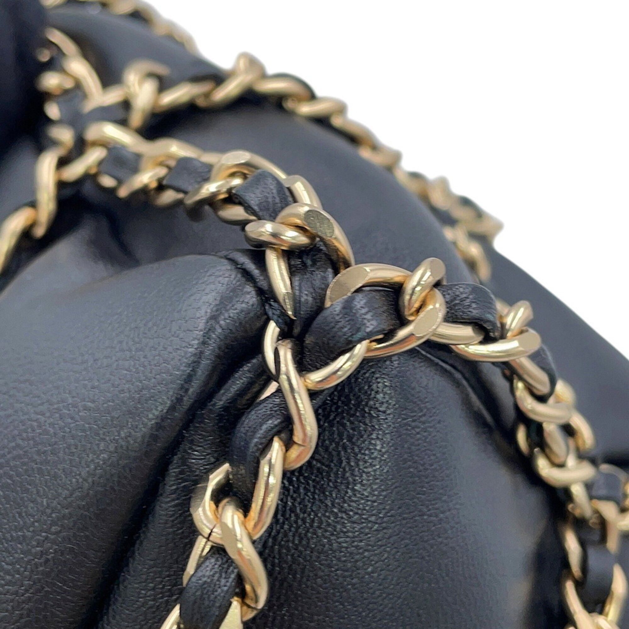 Leather Shoulder Bag (Pre-Owned) - Chanel - Modalova