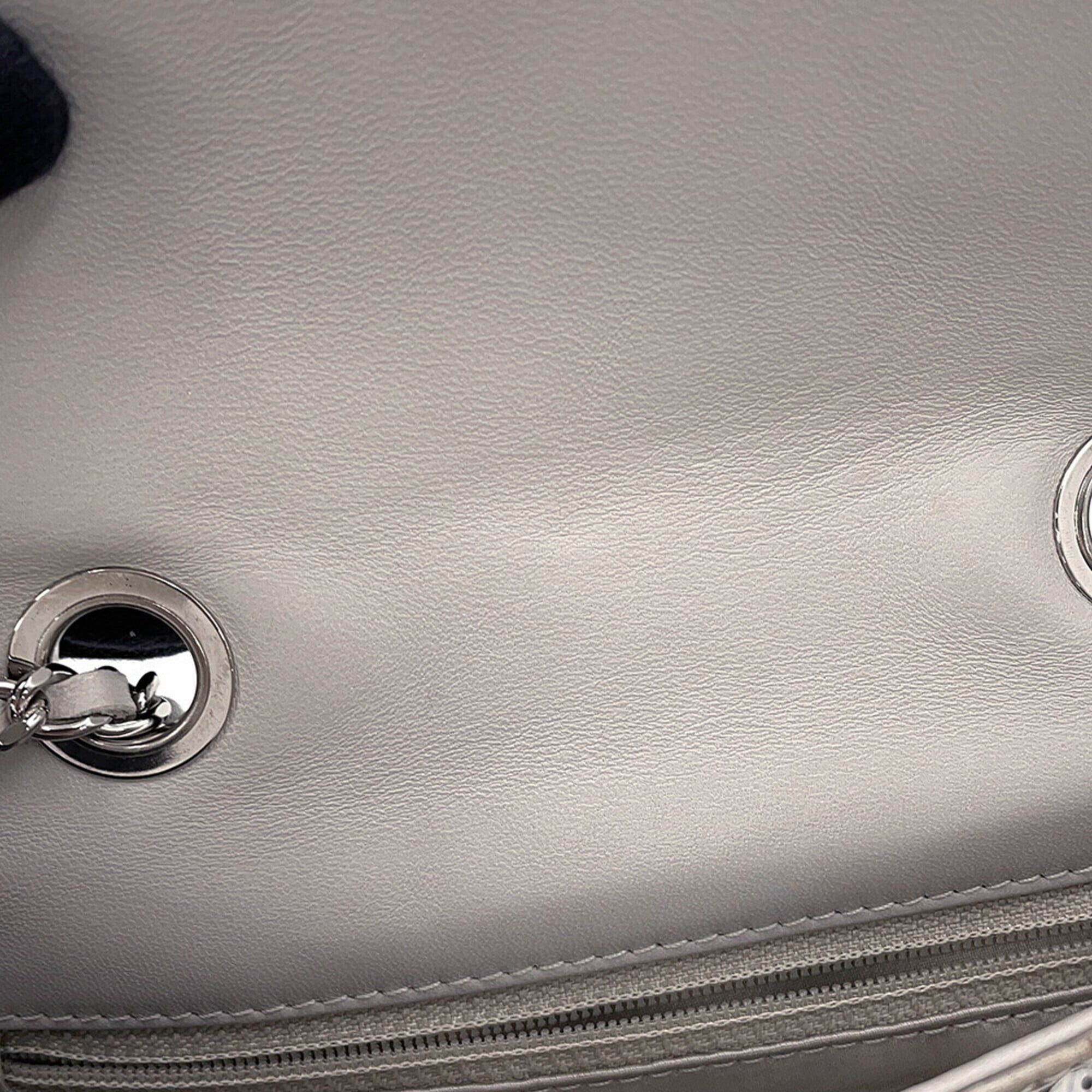 Spangles Leather Handbag Shoulder Bag (Pre-Owned) - Chanel - Modalova