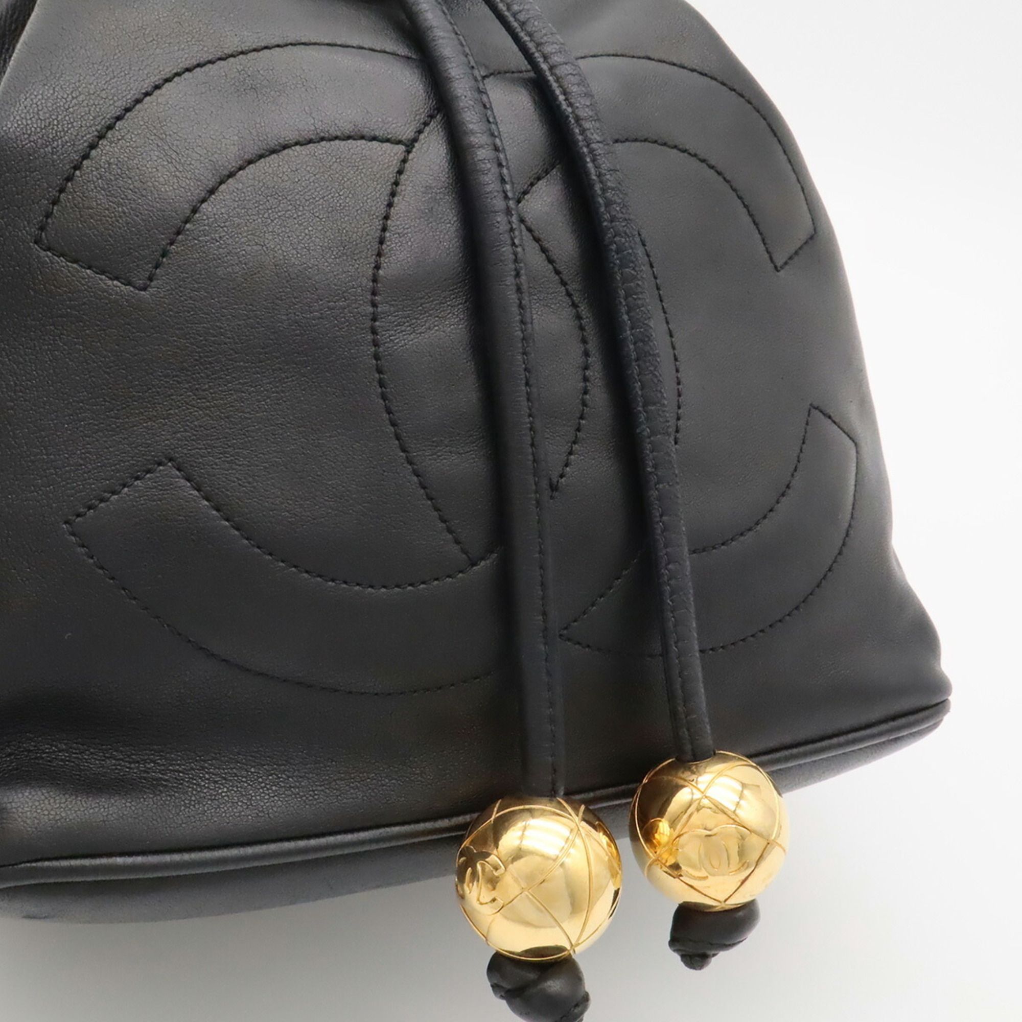 Leather Pouch Shoulder Bag (Pre-Owned) - Chanel - Modalova