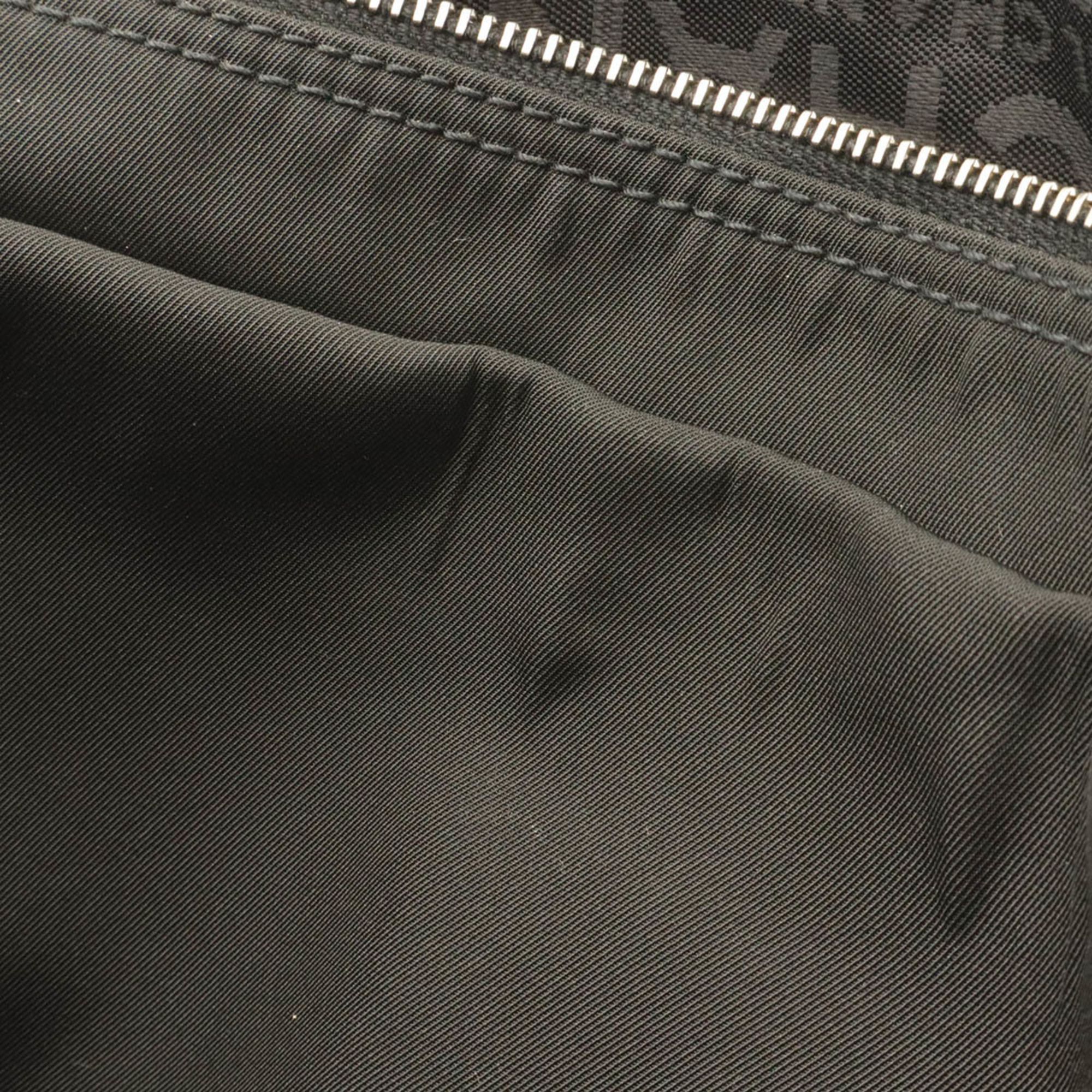 Chocolate Bar Nylon Shoulder Bag (Pre-Owned) - Chanel - Modalova