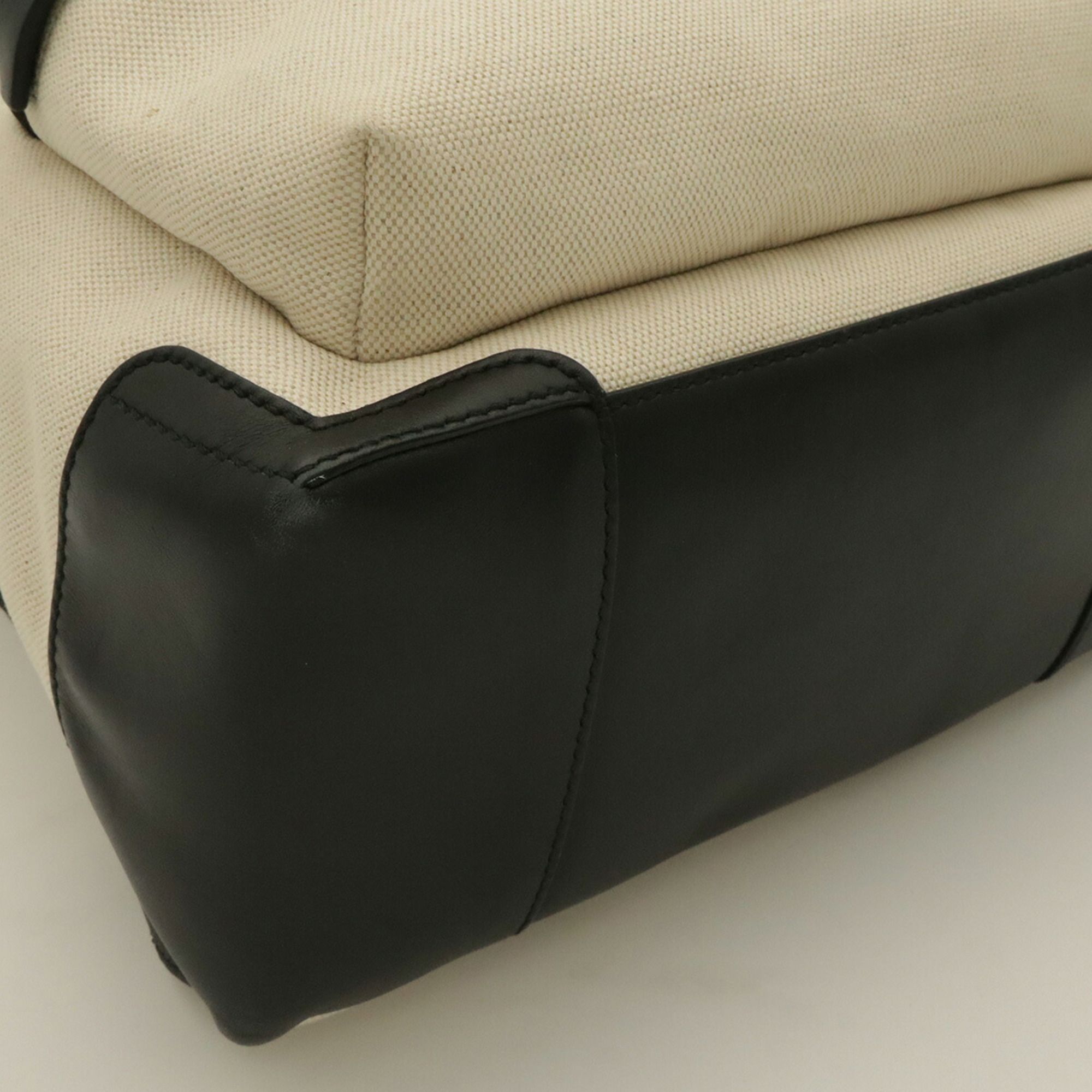Canvas Leather Backpack (Pre-Owned) - Balenciaga - Modalova