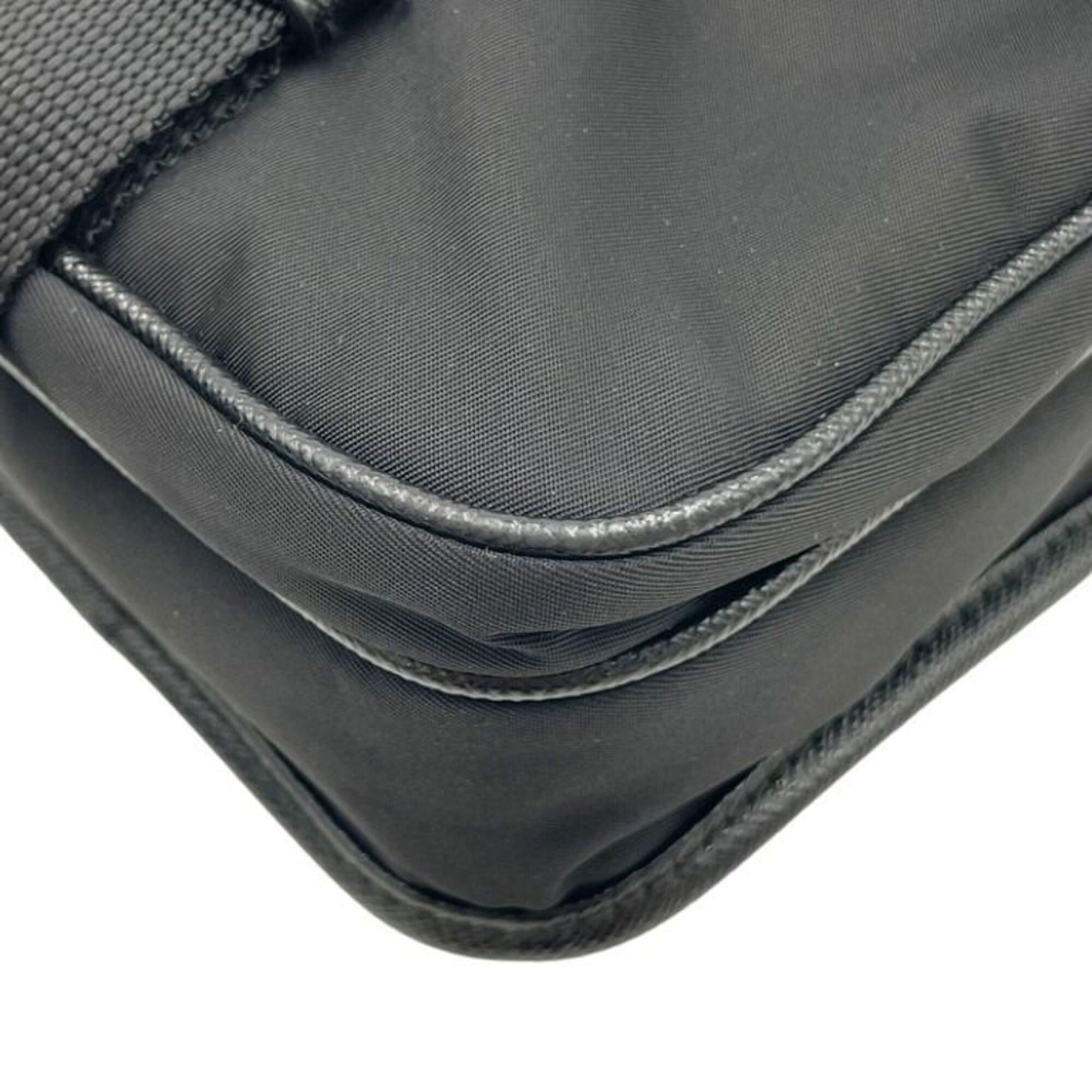 Nylon Shoulder Bag (Pre-Owned) - Prada - Modalova