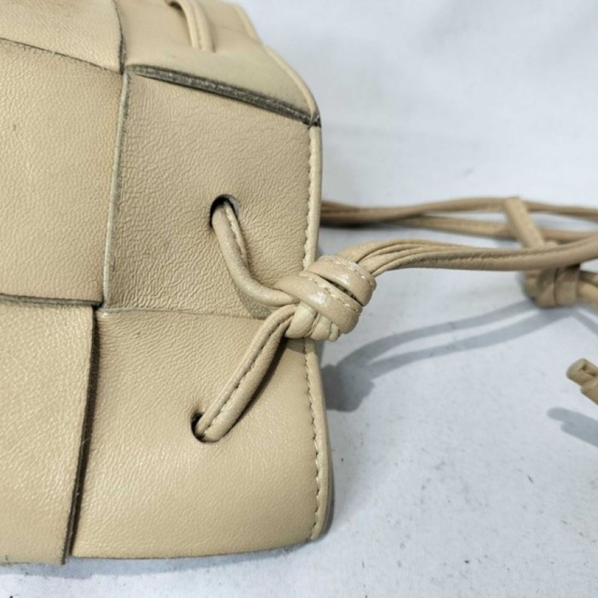 Leather Shoulder Bag (Pre-Owned) - Bottega Veneta - Modalova