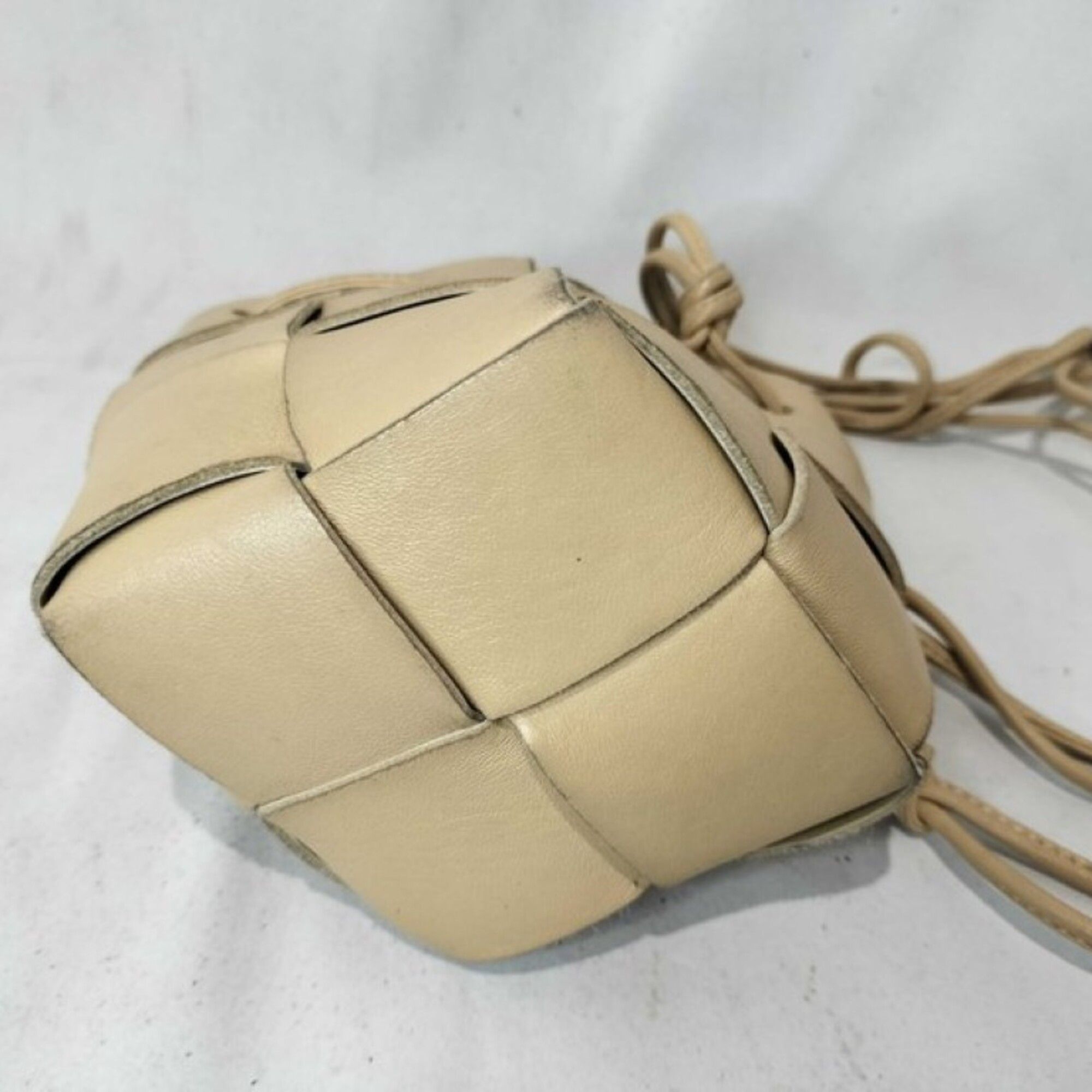 Leather Shoulder Bag (Pre-Owned) - Bottega Veneta - Modalova