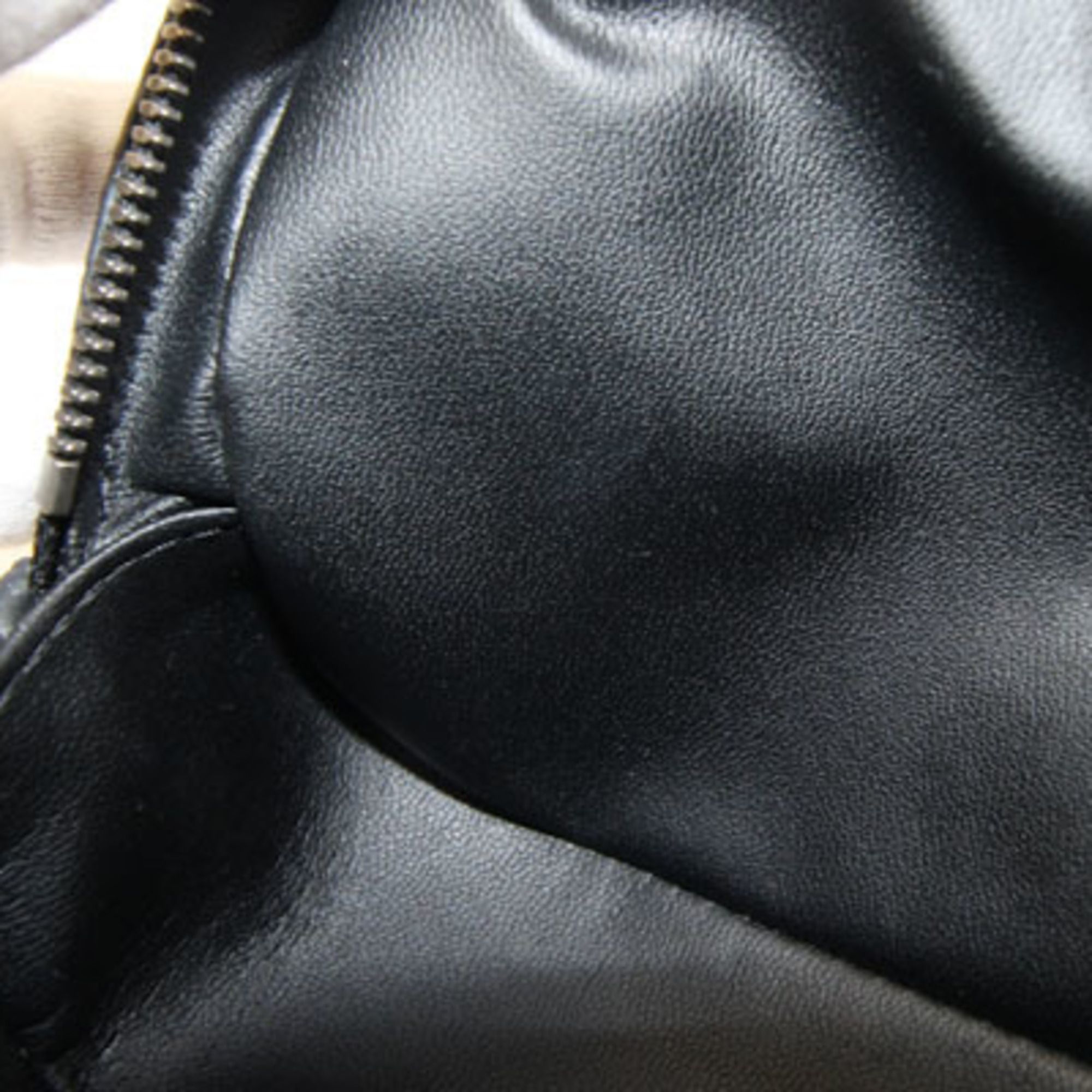 Leather Clutch Bag Handbag Pouch (Pre-Owned) - Louis Vuitton - Modalova