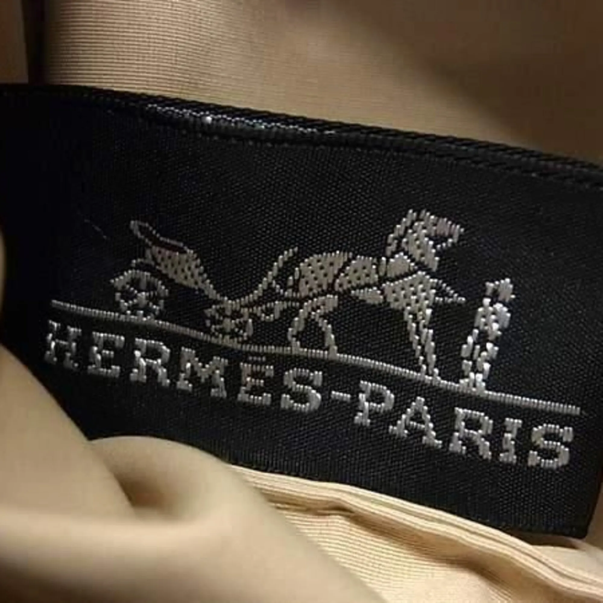 Red Canvas Pouch (Pre-Owned) - Hermes - Modalova
