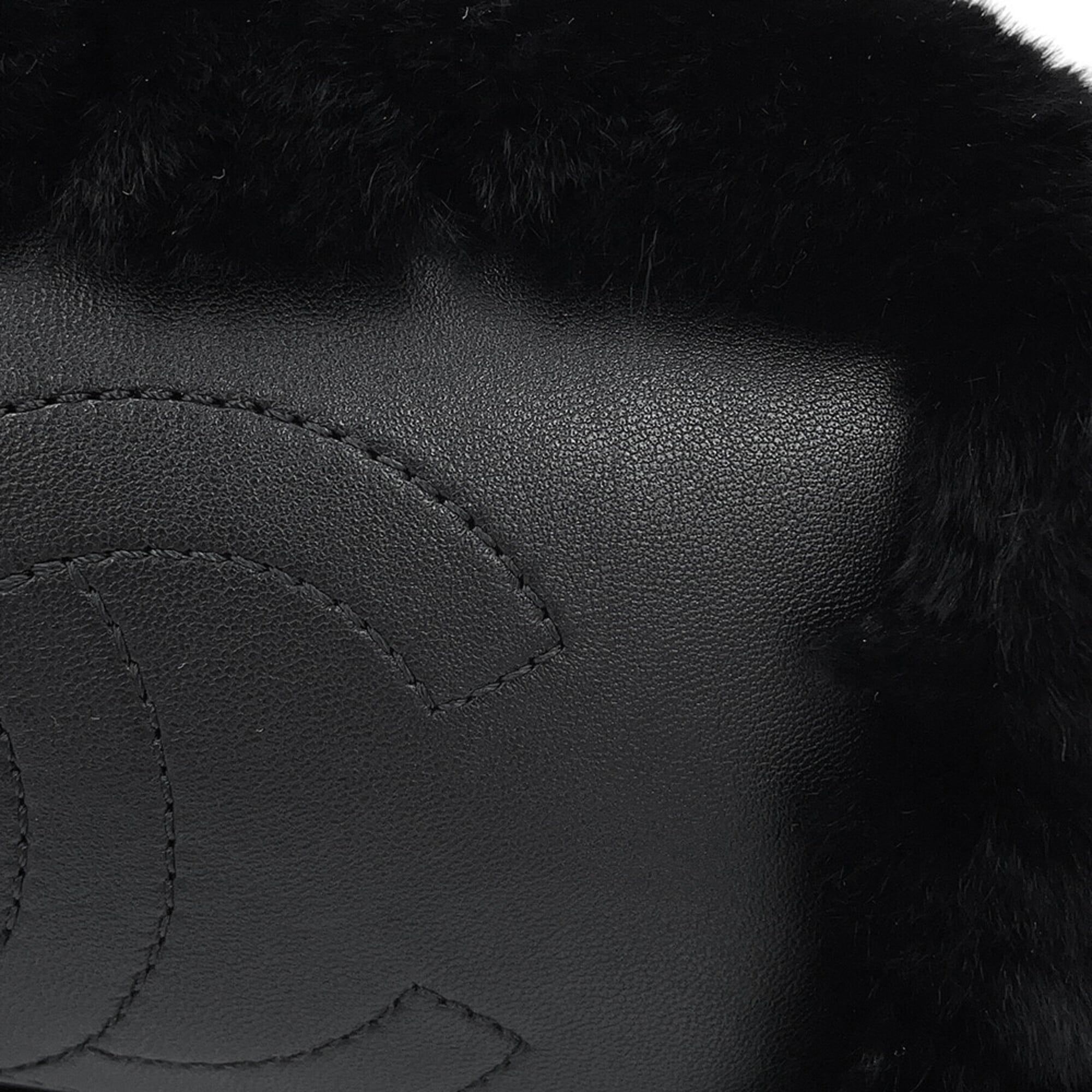 Fur Handbag (Pre-Owned) - Chanel - Modalova