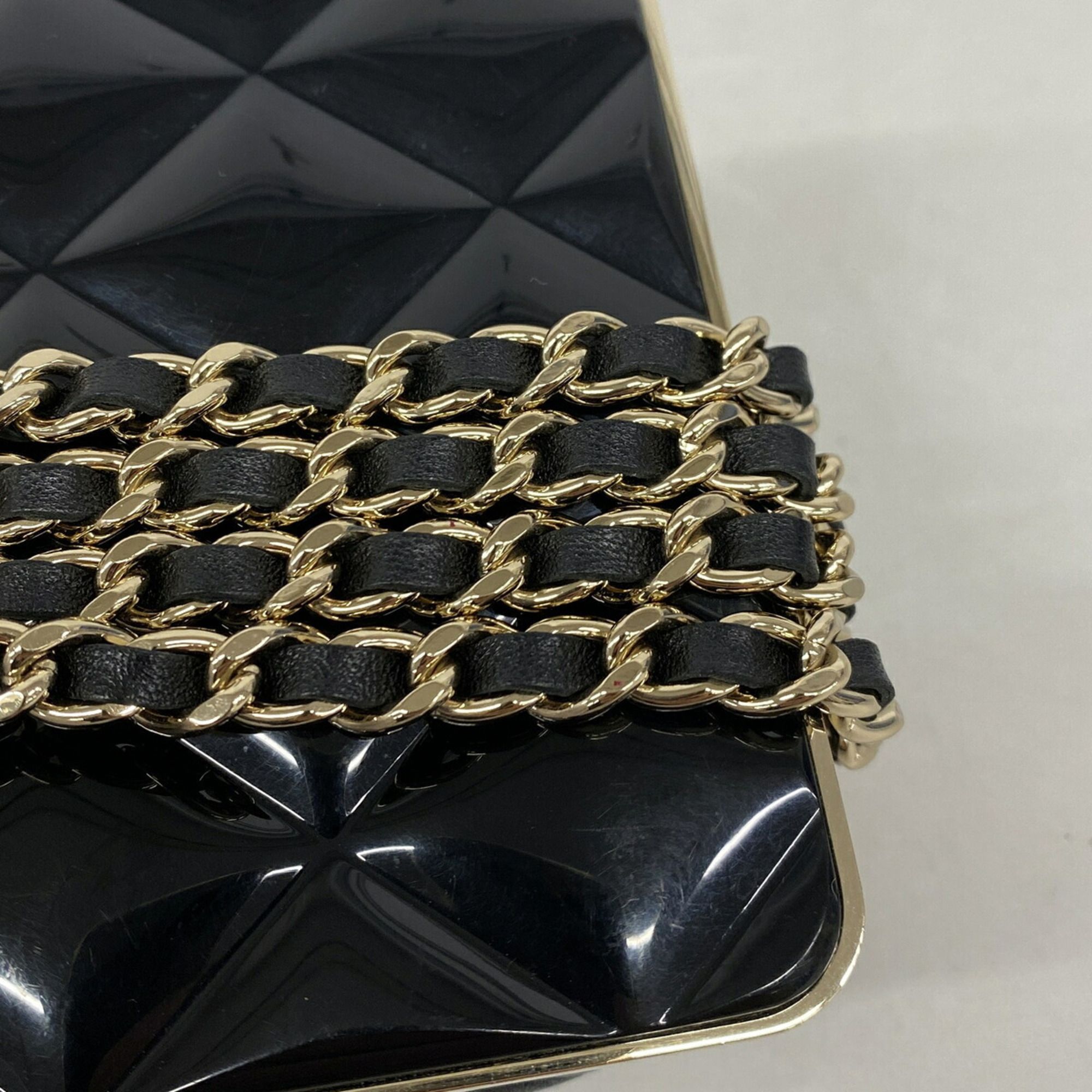 Plastic Leather Shoulder Bag (Pre-Owned) - Chanel - Modalova