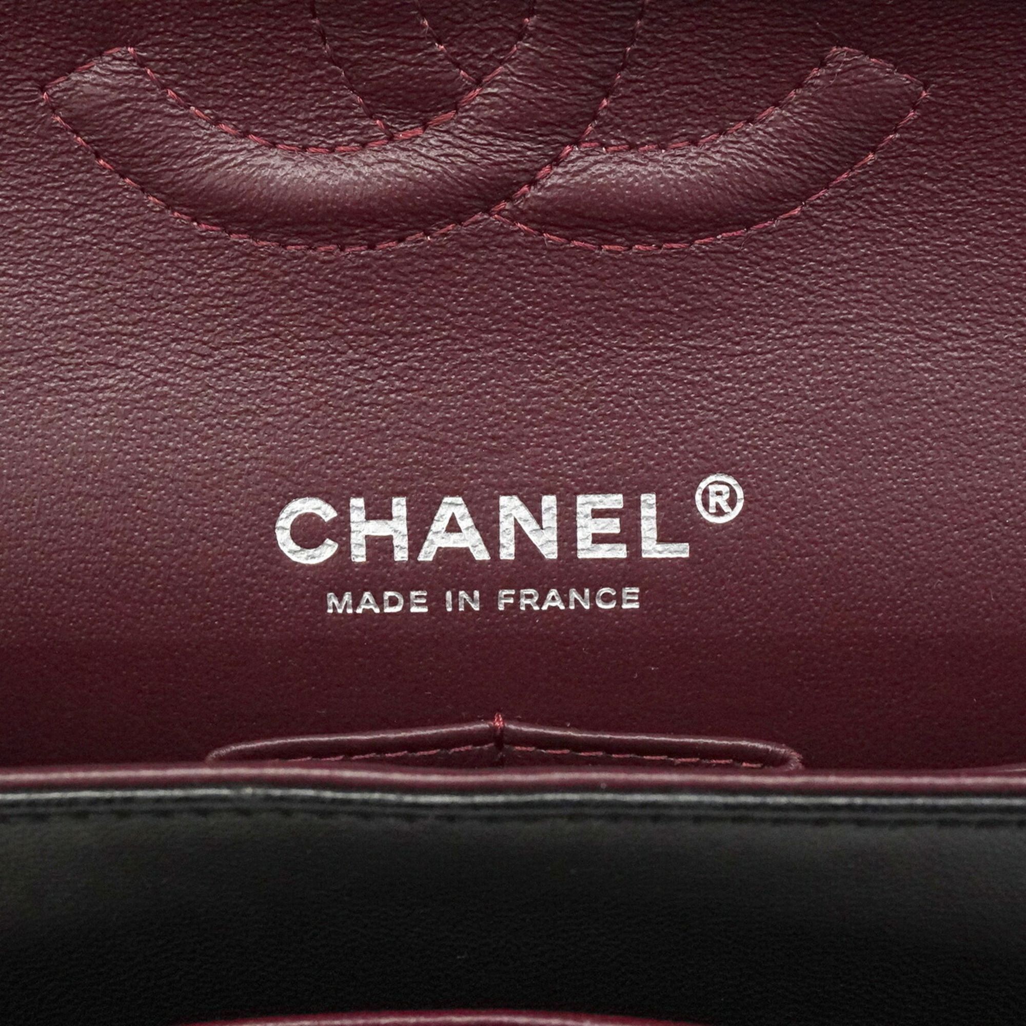 Leather Shoulder Bag (Pre-Owned) - Chanel - Modalova