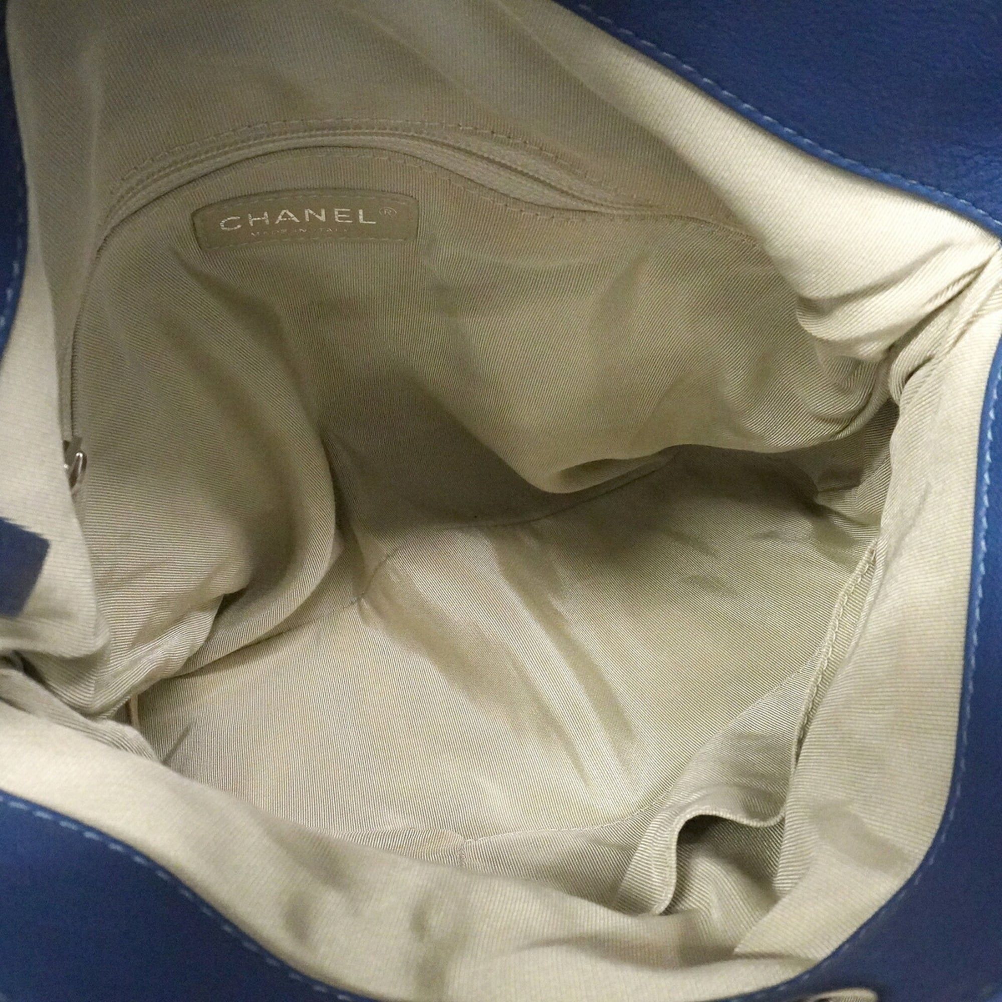Leather Shoulder Bag (Pre-Owned) - Chanel - Modalova