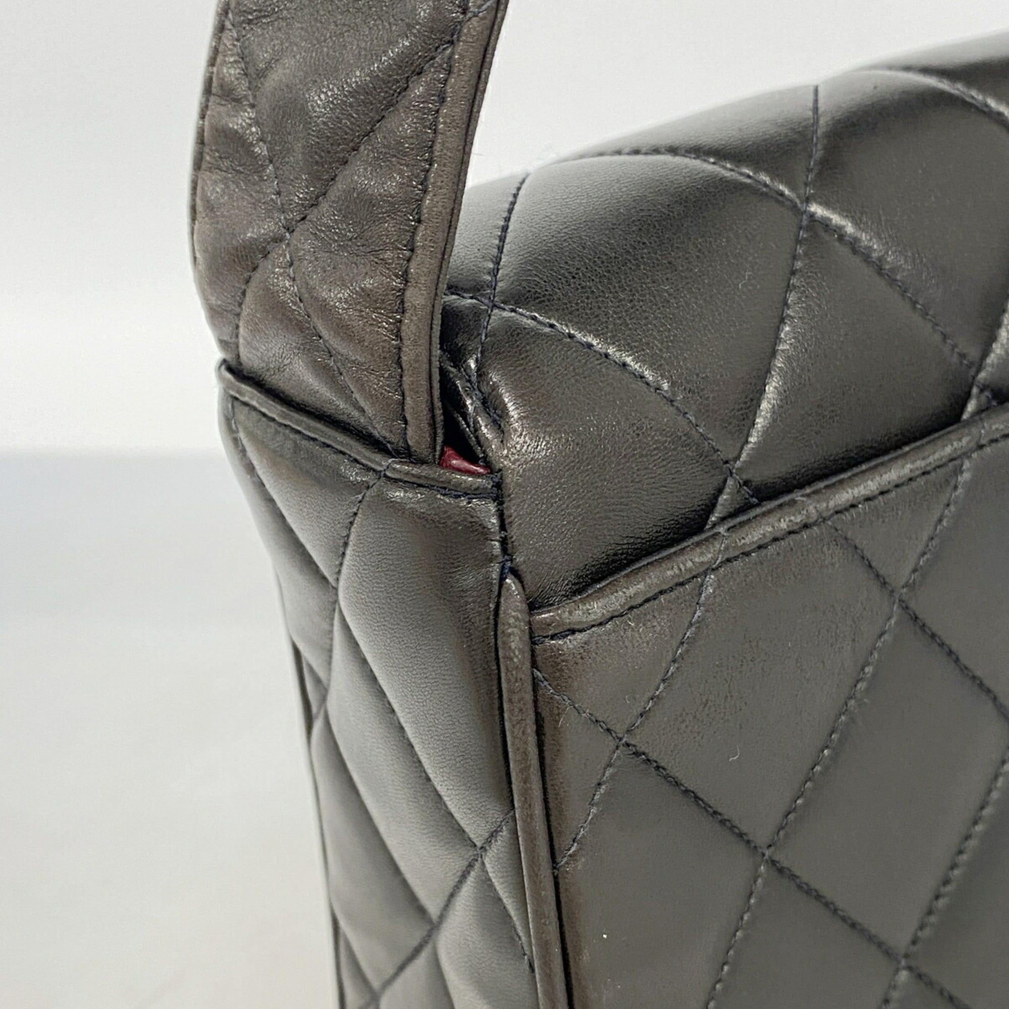 Leather Shoulder Bag (Pre-Owned) - Chanel - Modalova