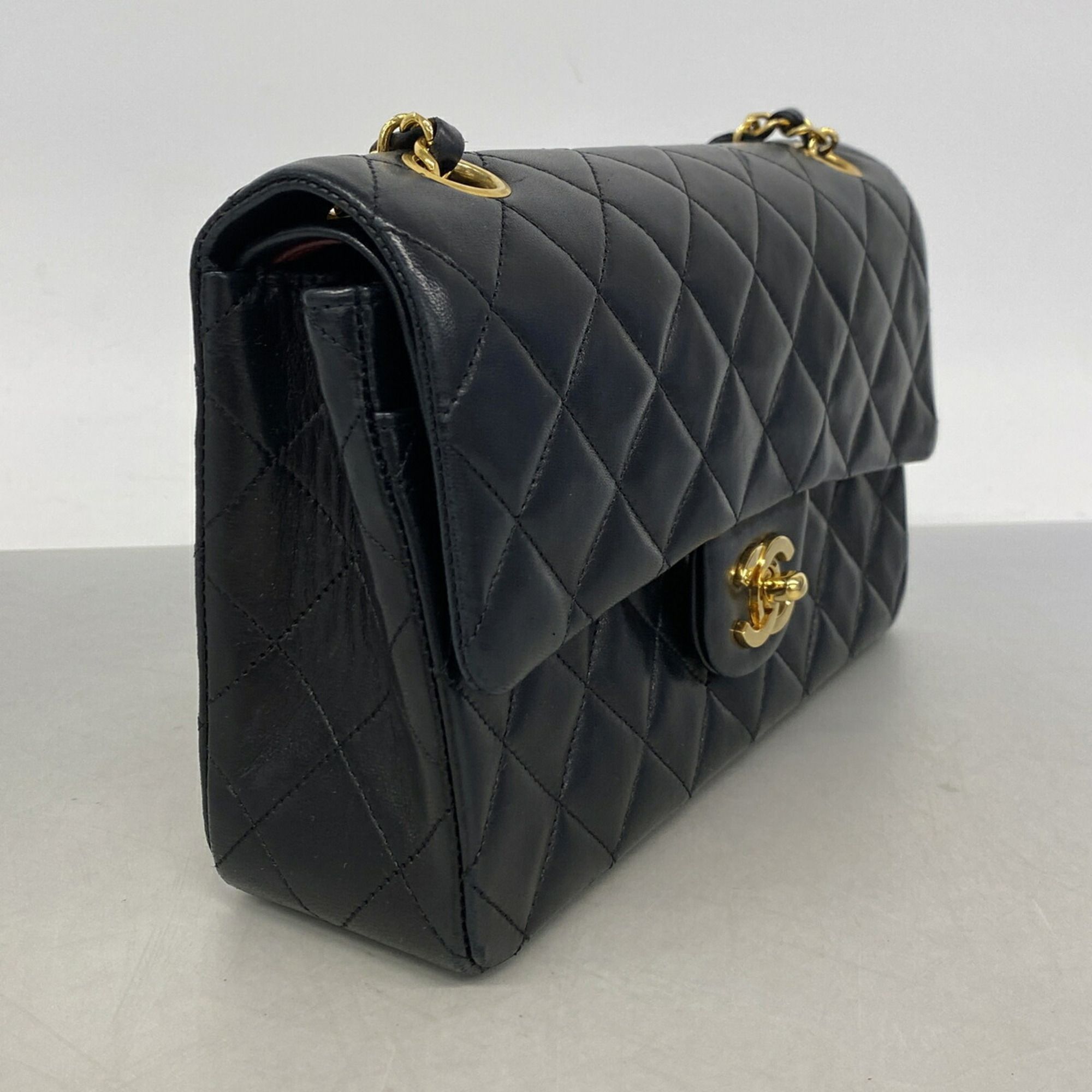 Leather Shoulder Bag (Pre-Owned) - Chanel - Modalova