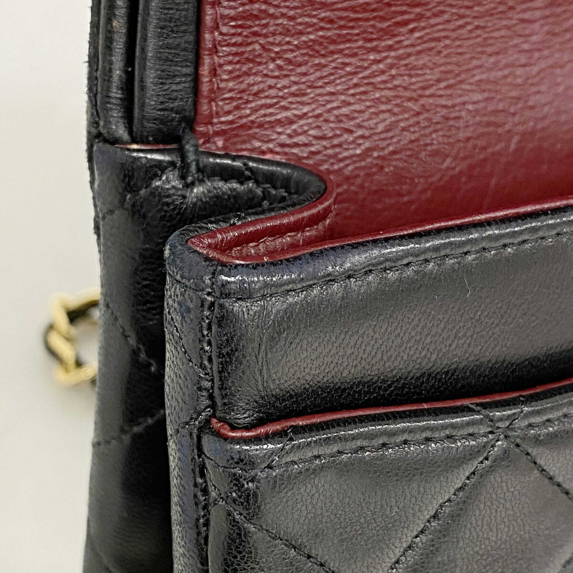 Leather Shoulder Bag (Pre-Owned) - Chanel - Modalova