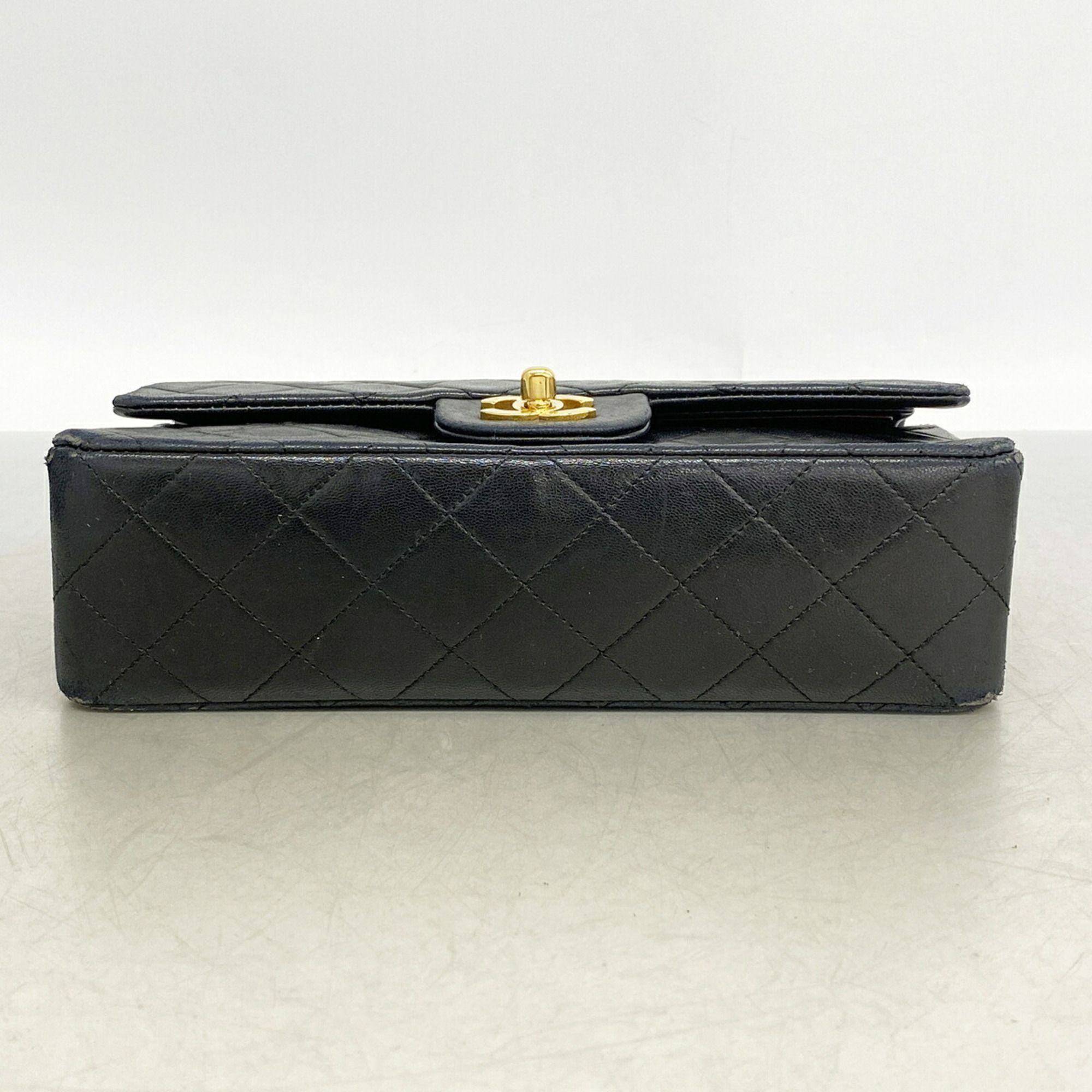 Leather Shoulder Bag (Pre-Owned) - Chanel - Modalova