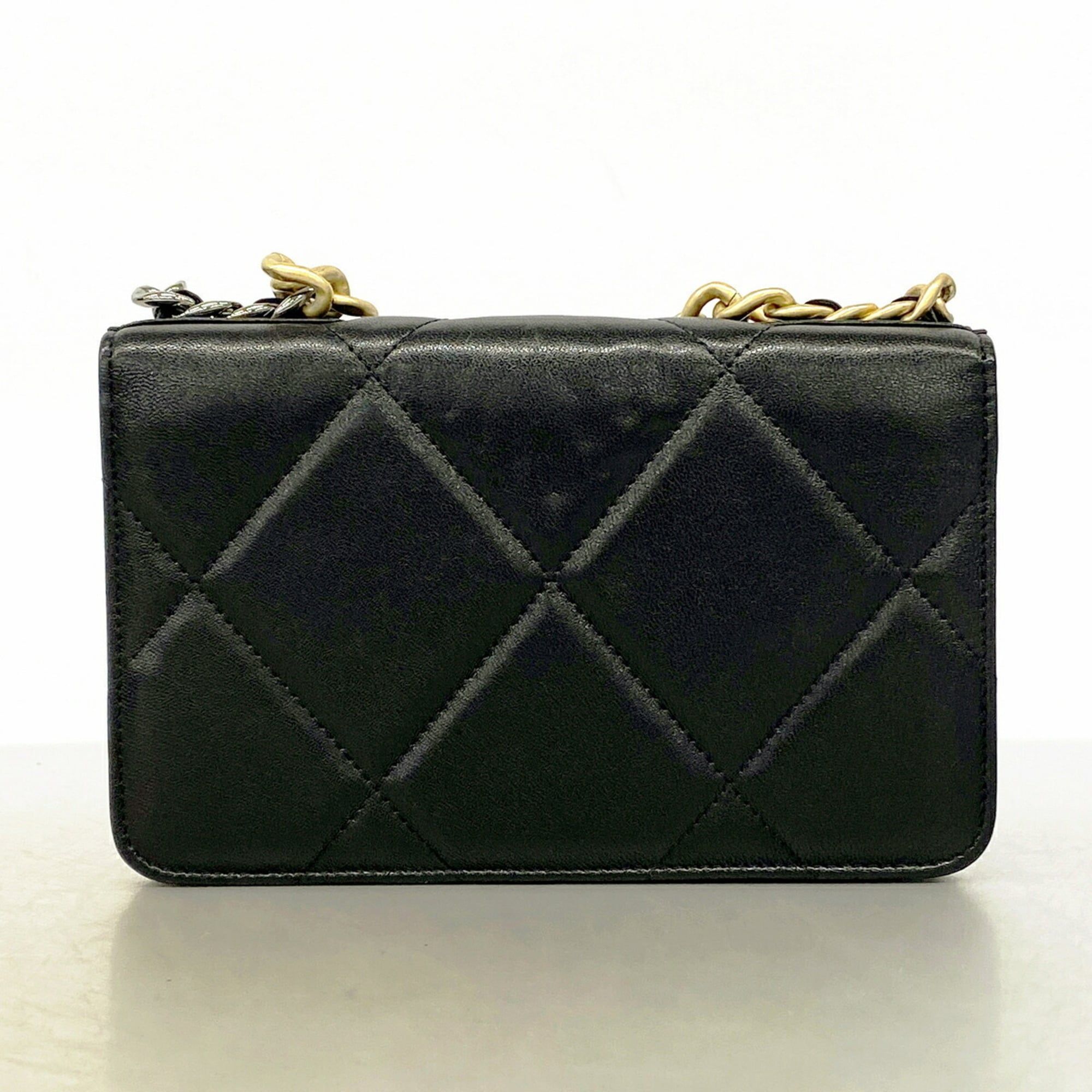 Leather Handbag (Pre-Owned) - Chanel - Modalova