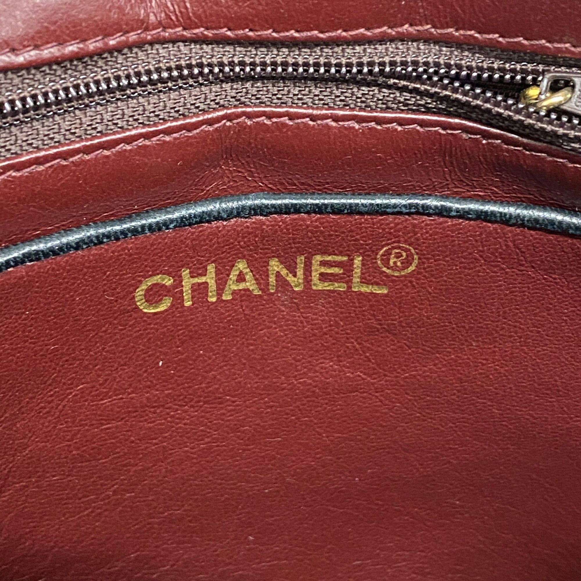 Leather Shoulder Bag (Pre-Owned) - Chanel - Modalova